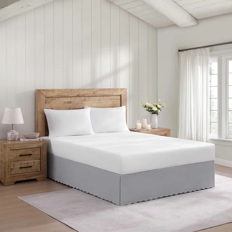 Stone Cottage Queen White Cotton Scallop Bedskirt
