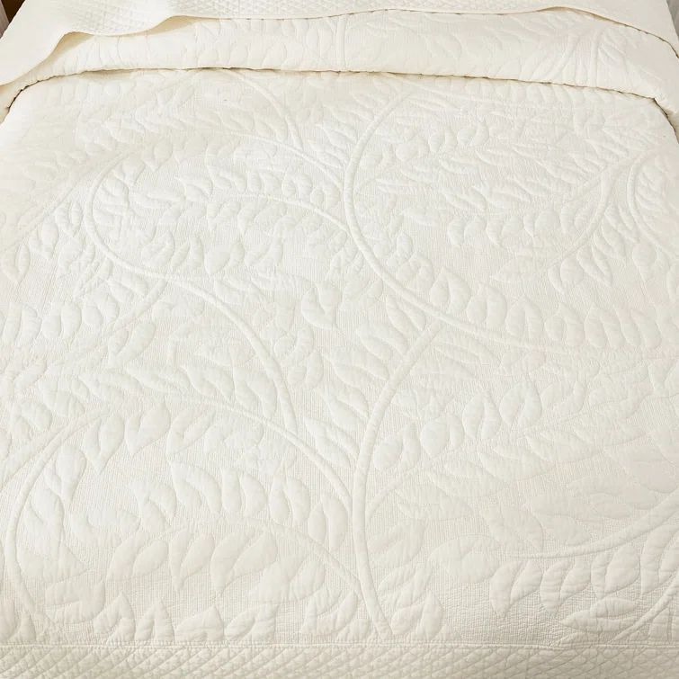 Soft White Organic Cotton Queen Quilt Set with Leaf Embroidery