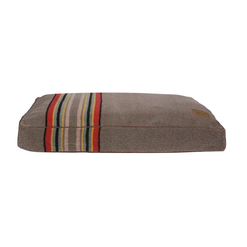 Medium Umber Berber Fabric Elevated Outdoor Pet Bed