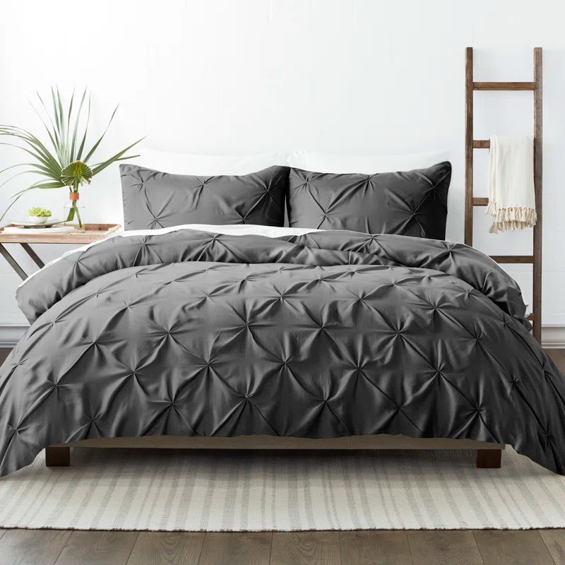 Gray Twin/Twin XL Microfiber Pintuck Duvet Cover Set