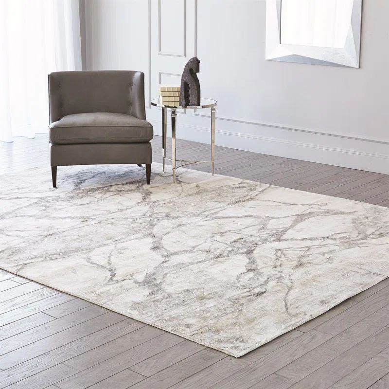 Handmade Abstract Viscose Area Rug in Gray - 5' x 8'