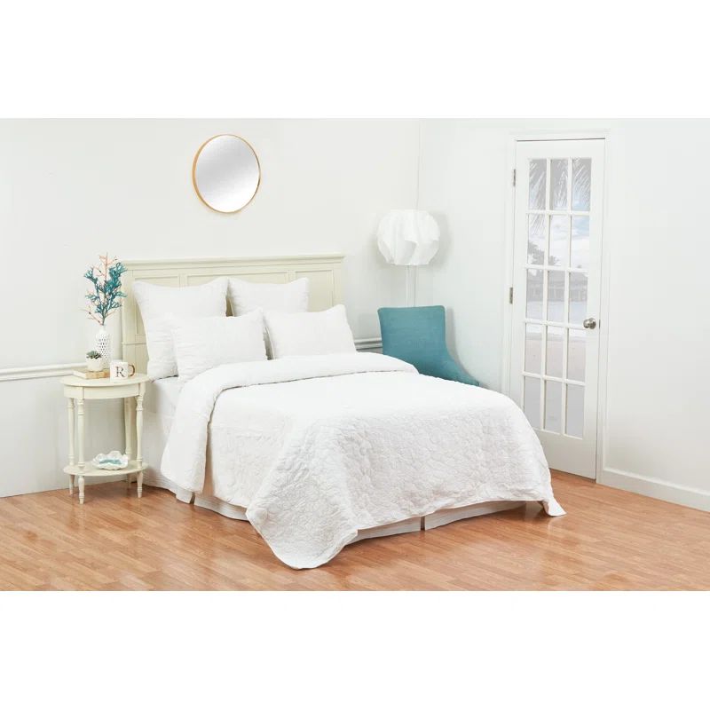 White Cotton Medallion Pattern Standard Sham