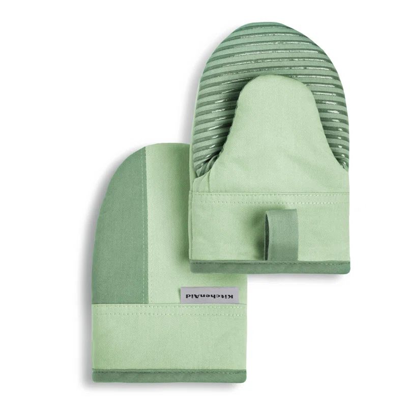 Pistachio and Graphite Green Silicone Oven Mitts, 2-Piece Set