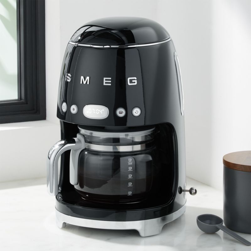 Black Retro Style 10-Cup Programmable Coffee Machine with Glass Carafe