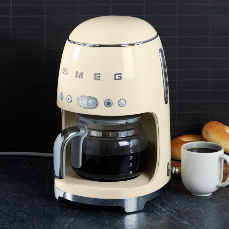 Cream Retro Style 10-Cup Drip Coffee Machine with Glass Carafe