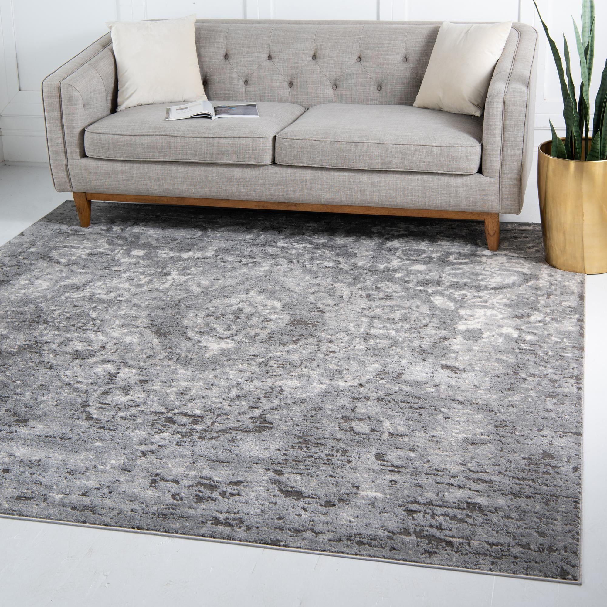 Gray Geometric Low-Pile Square Synthetic Rug