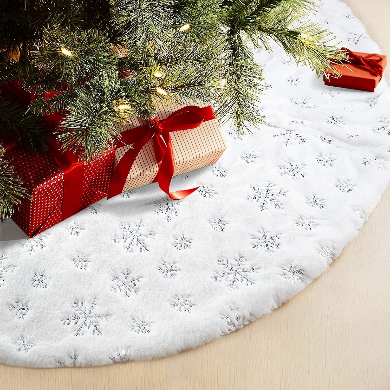 48-Inch White Plush Christmas Tree Skirt with Silver Snowflakes