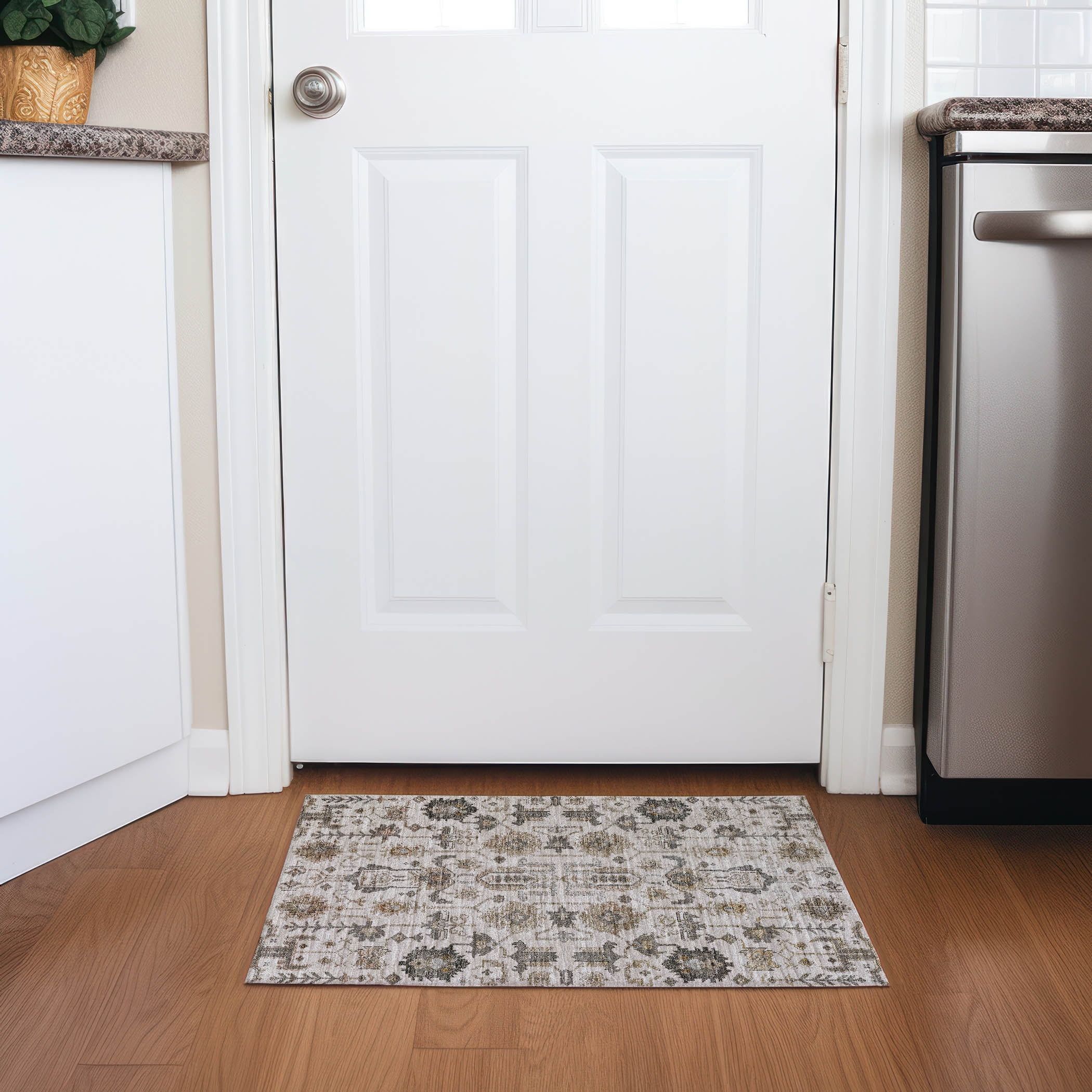 Ivory and Gray Synthetic Flat Woven Indoor/Outdoor Rug