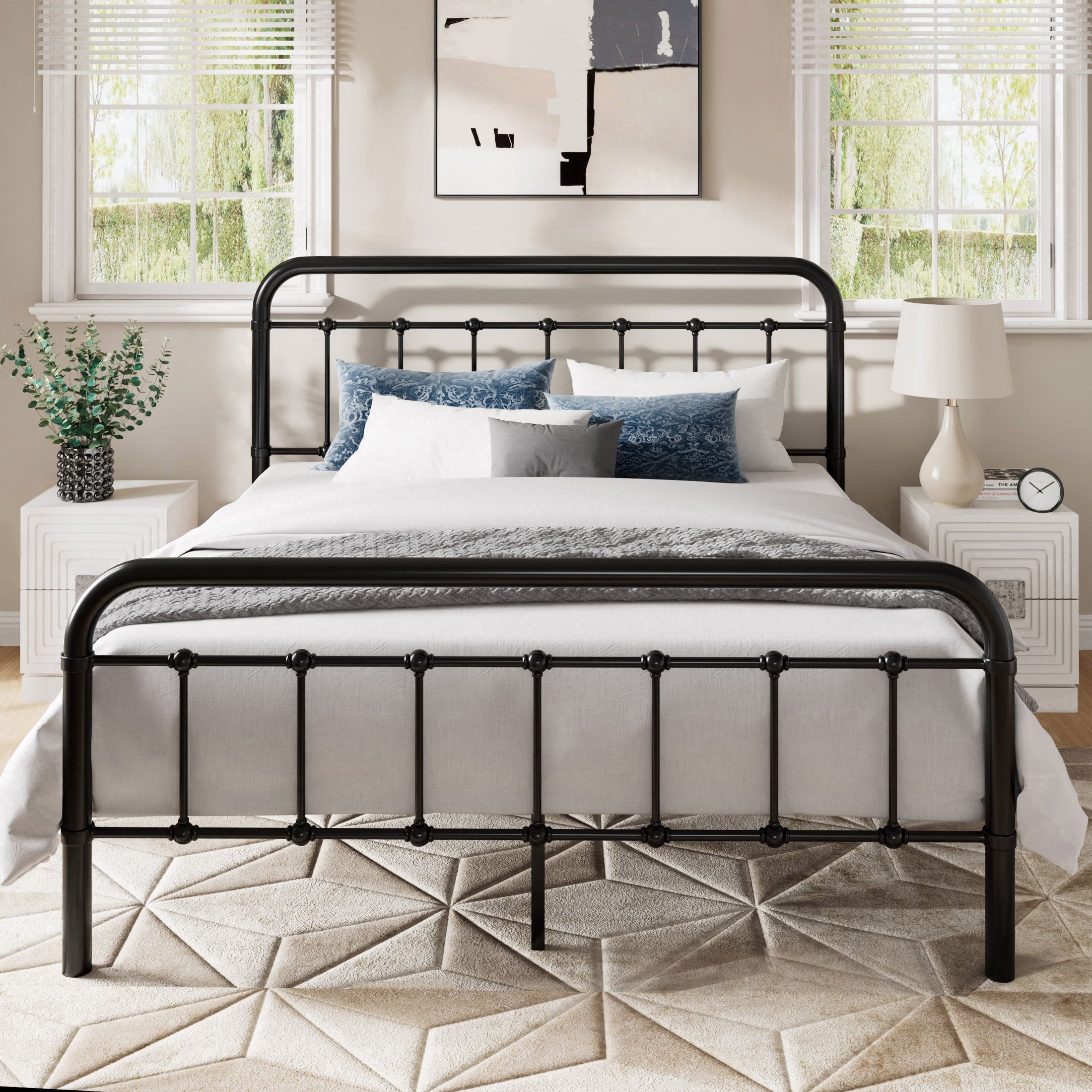 Full Size Black Metal Platform Bed Frame with Victorian Headboard