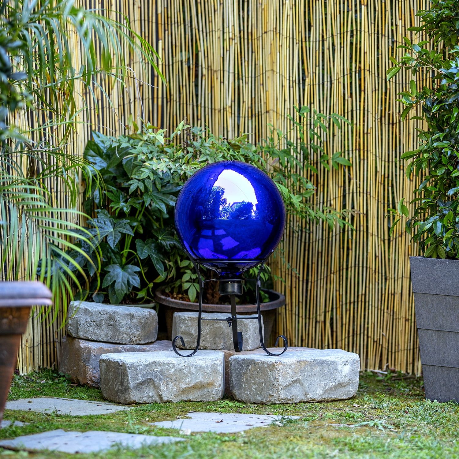 Blue Reflective Glass 10" Gazing Globe Lawn Decoration