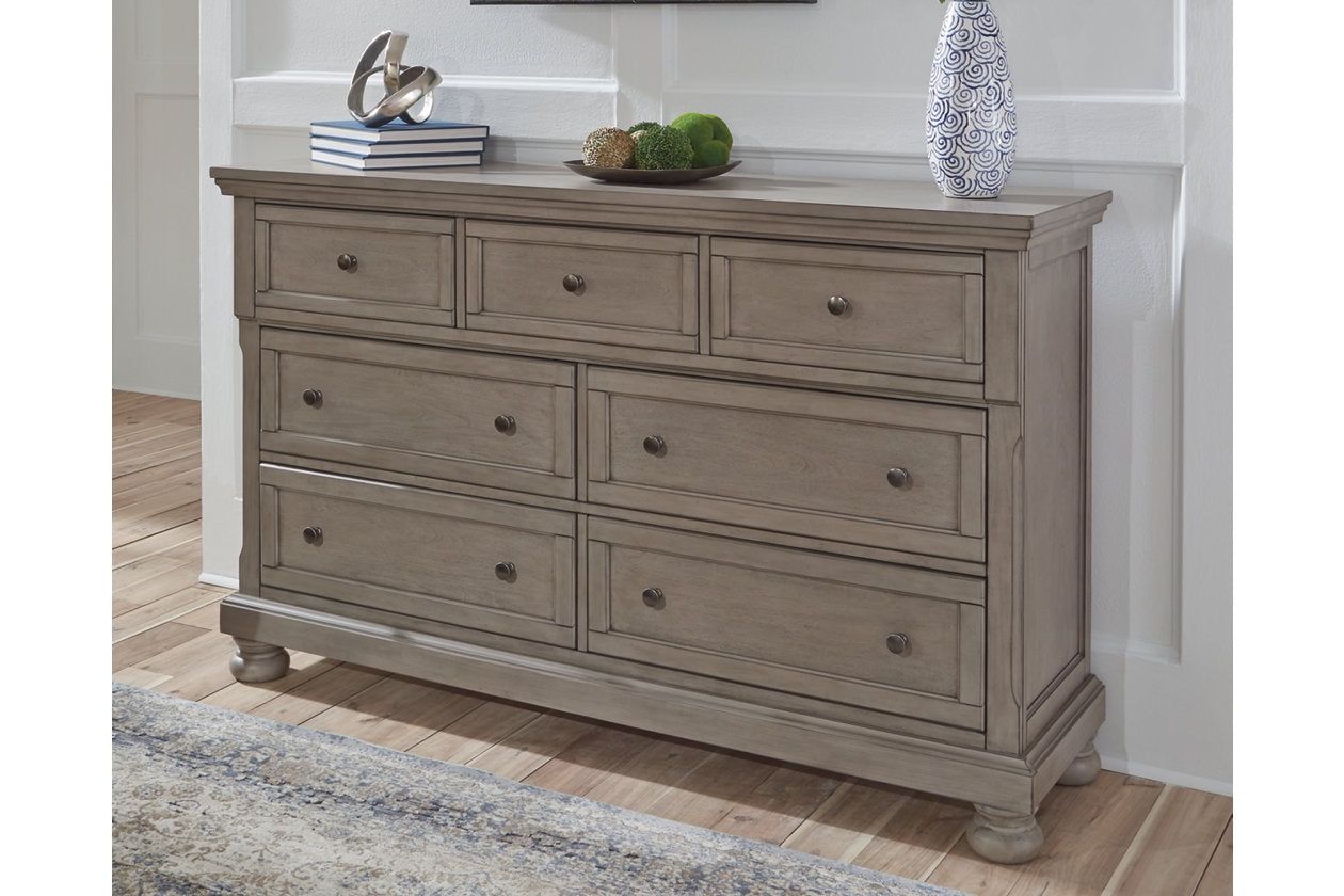 Gray Traditional 7-Drawer Dresser with Felt Lined Drawers