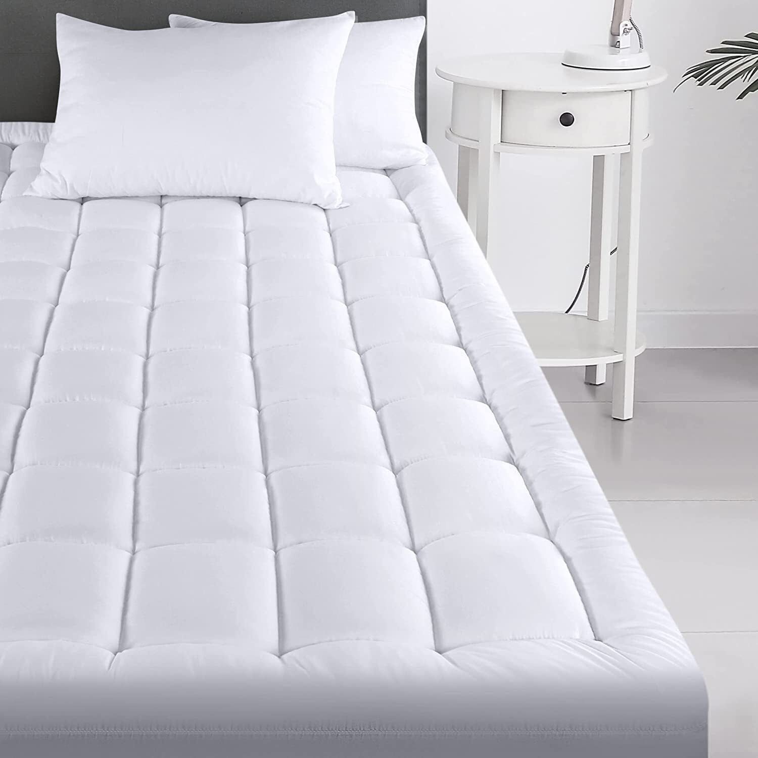 White Twin XL Quilted Microfiber Mattress Topper with Deep Pockets