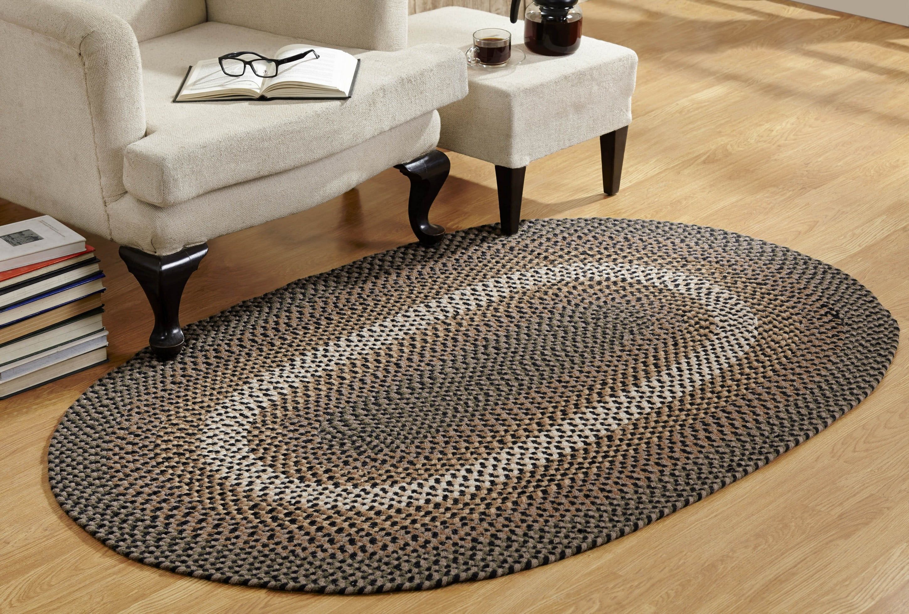 Elegant Oval Black Wool Braided Rug 29.1" x 22.4"