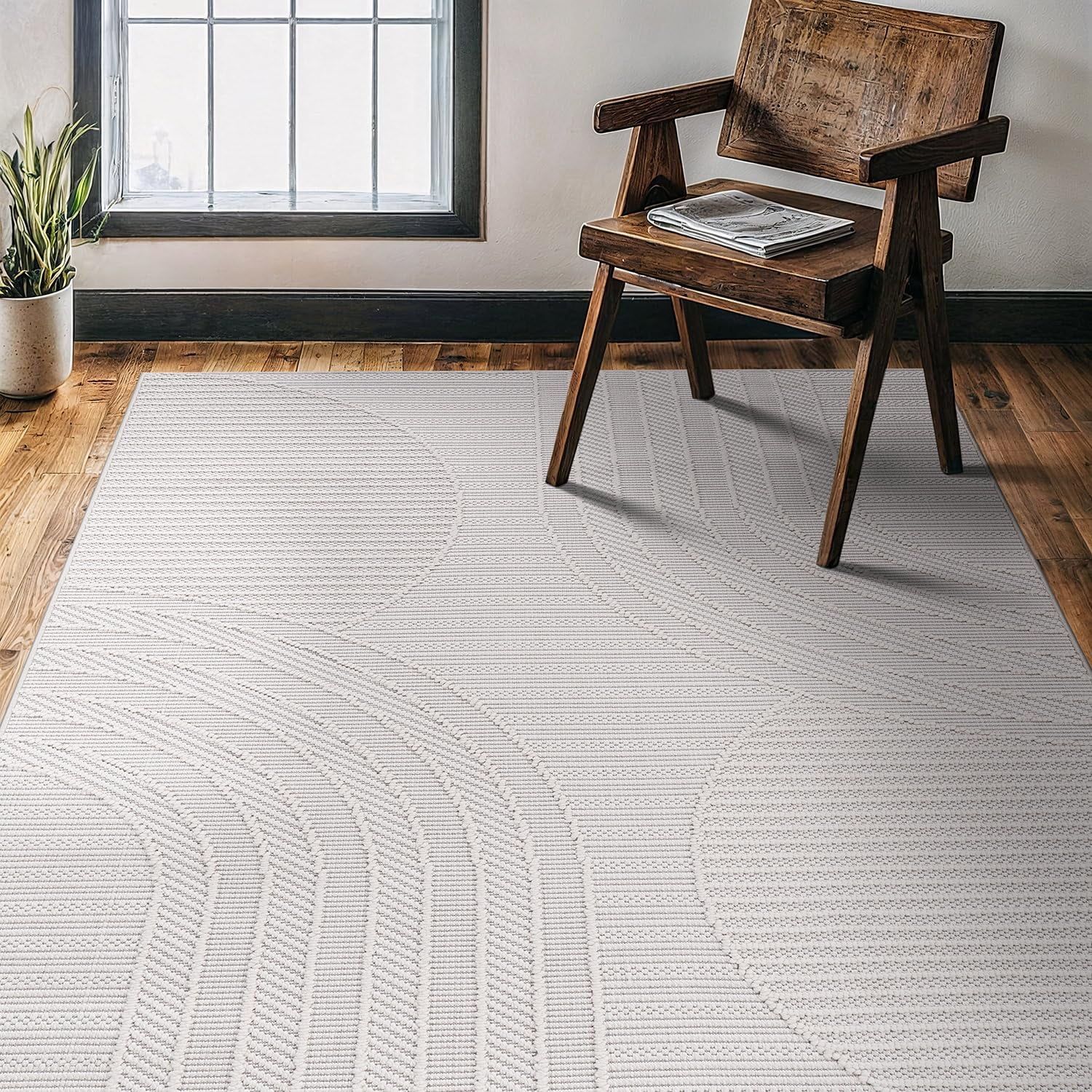 White Geometric Chenille 5' x 7' Washable Area Rug