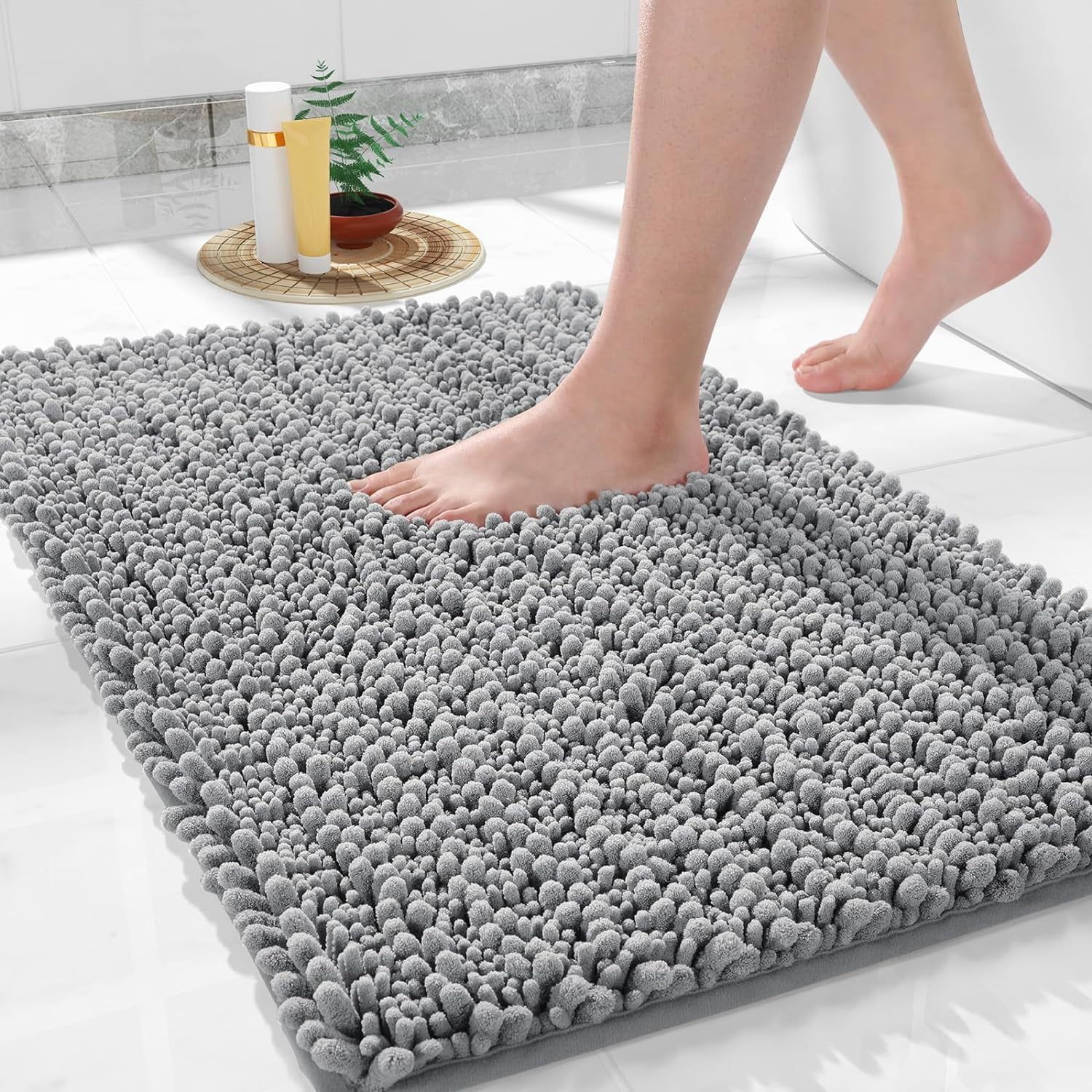 Gray Chenille Shaggy 24'' x 17'' Non-Slip Bath Mat