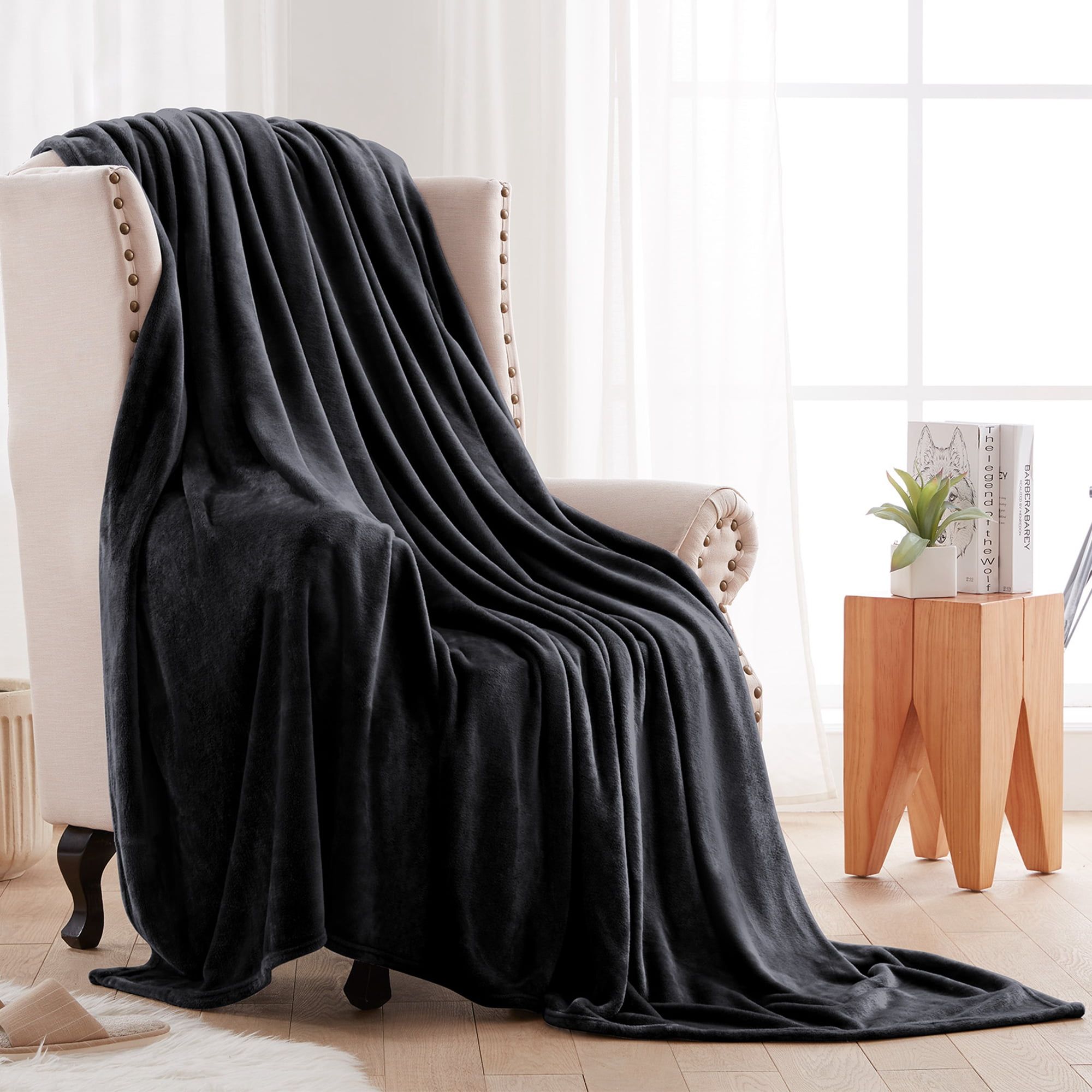 Black Fleece Reversible Throw Blanket, 50x60 Inches