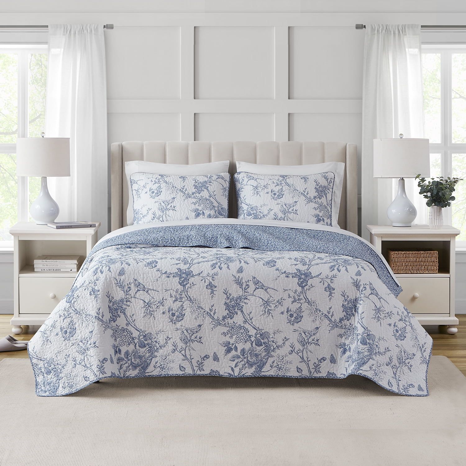 Chantilly Blue Floral Cotton King Quilt Set with Reversible Design