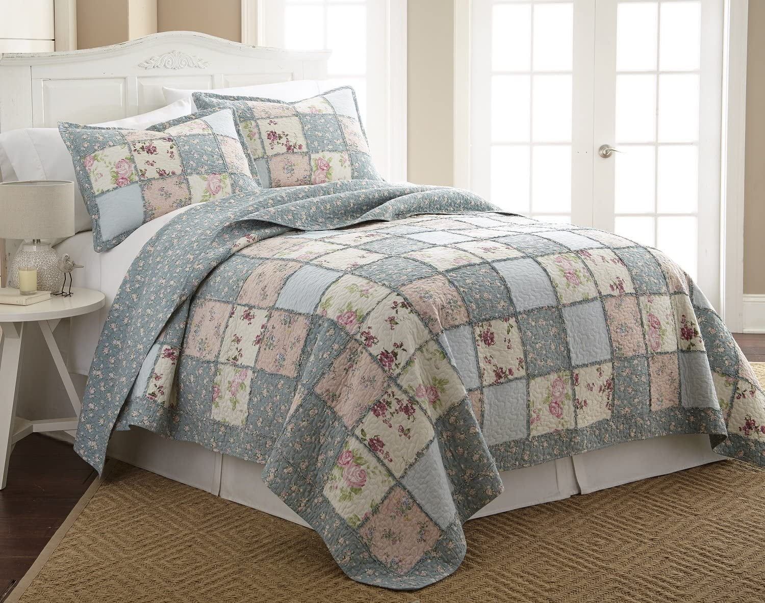 Queen Blue Cotton Reversible Floral Patchwork Quilt Set