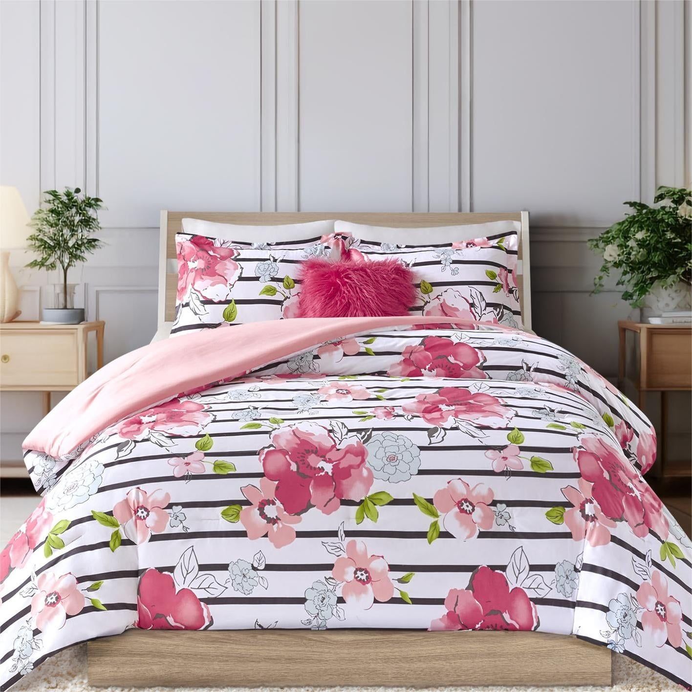 Zoe Pink Floral Microfiber Full Comforter Set with Faux Fur Pillow