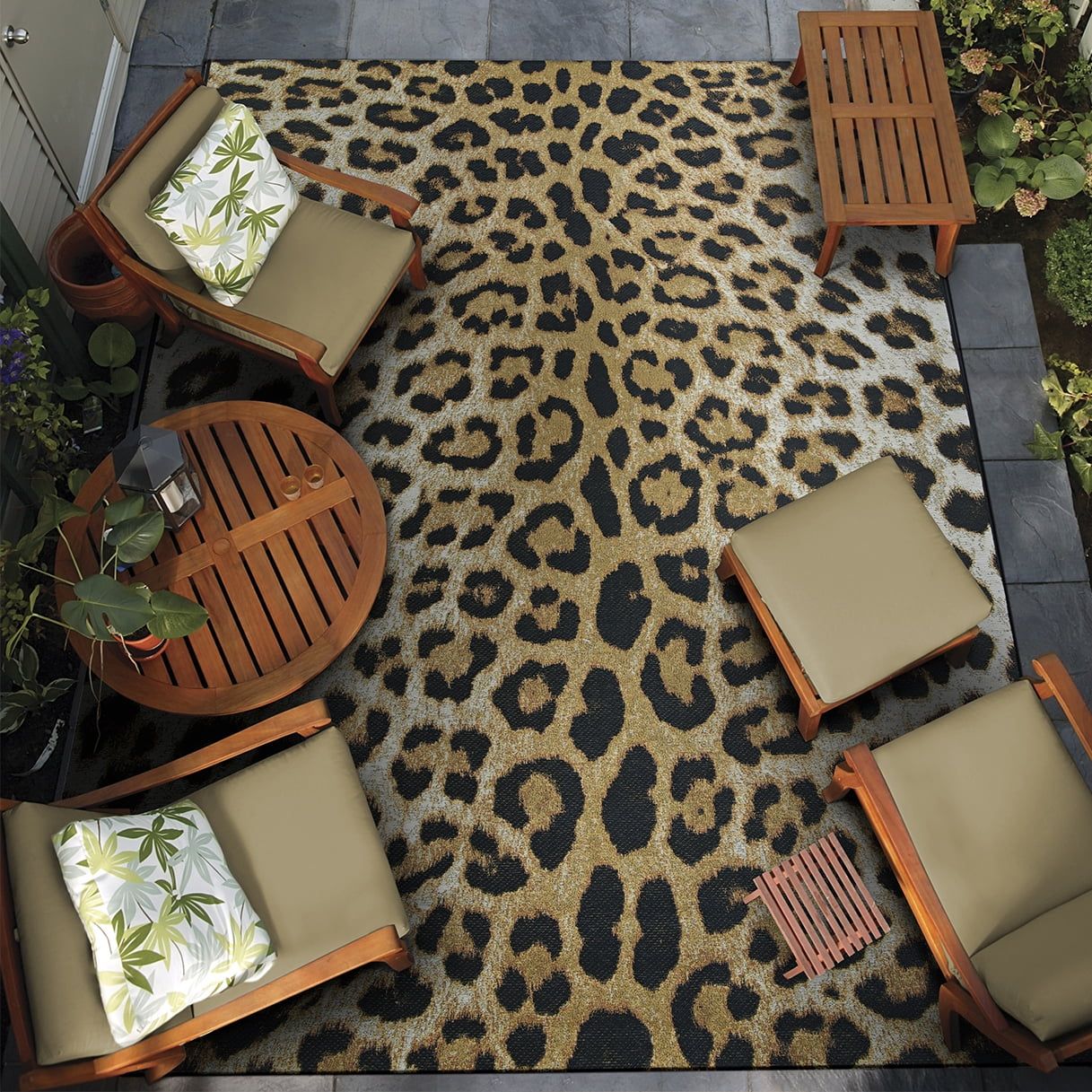 Leopard Spot Black and Bright Rectangular Indoor/Outdoor Rug