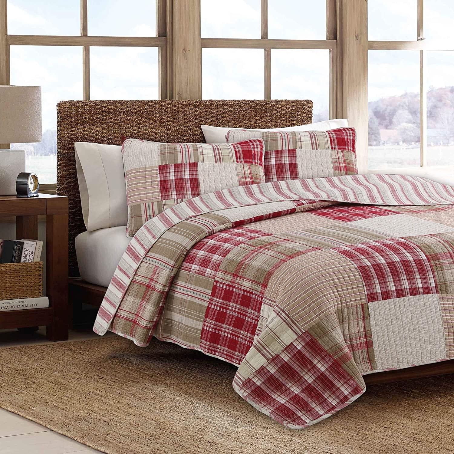 King Red and Beige Cotton Reversible Patchwork Quilt Set