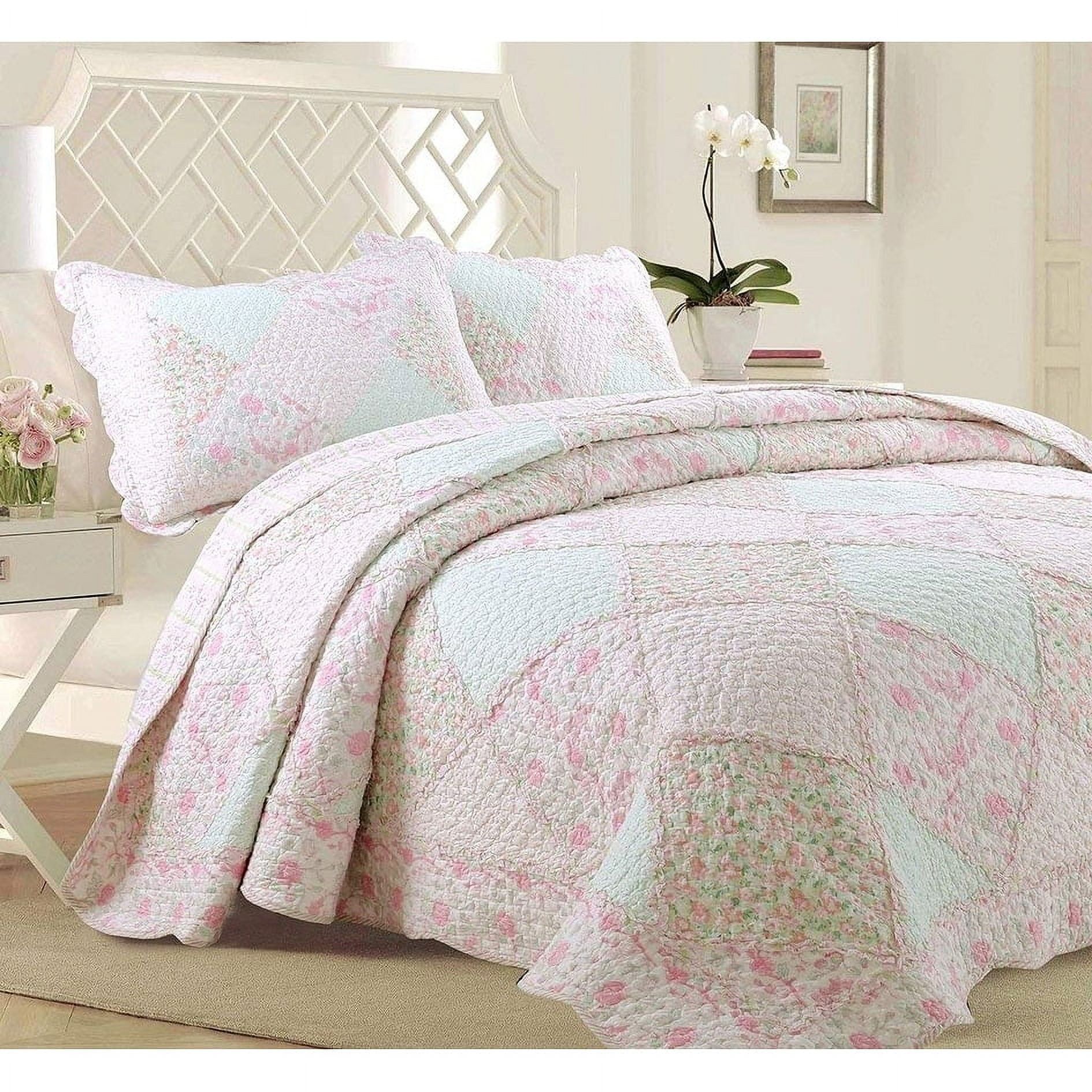 Twin Pink Cotton Floral Patchwork Reversible Quilt Set