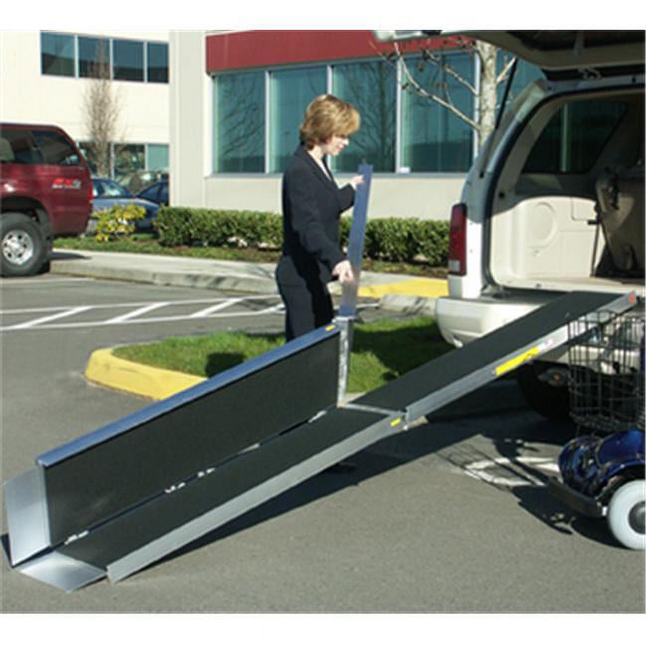 EZ-ACCESS 7-Foot Aluminum Trifold Wheelchair Ramp