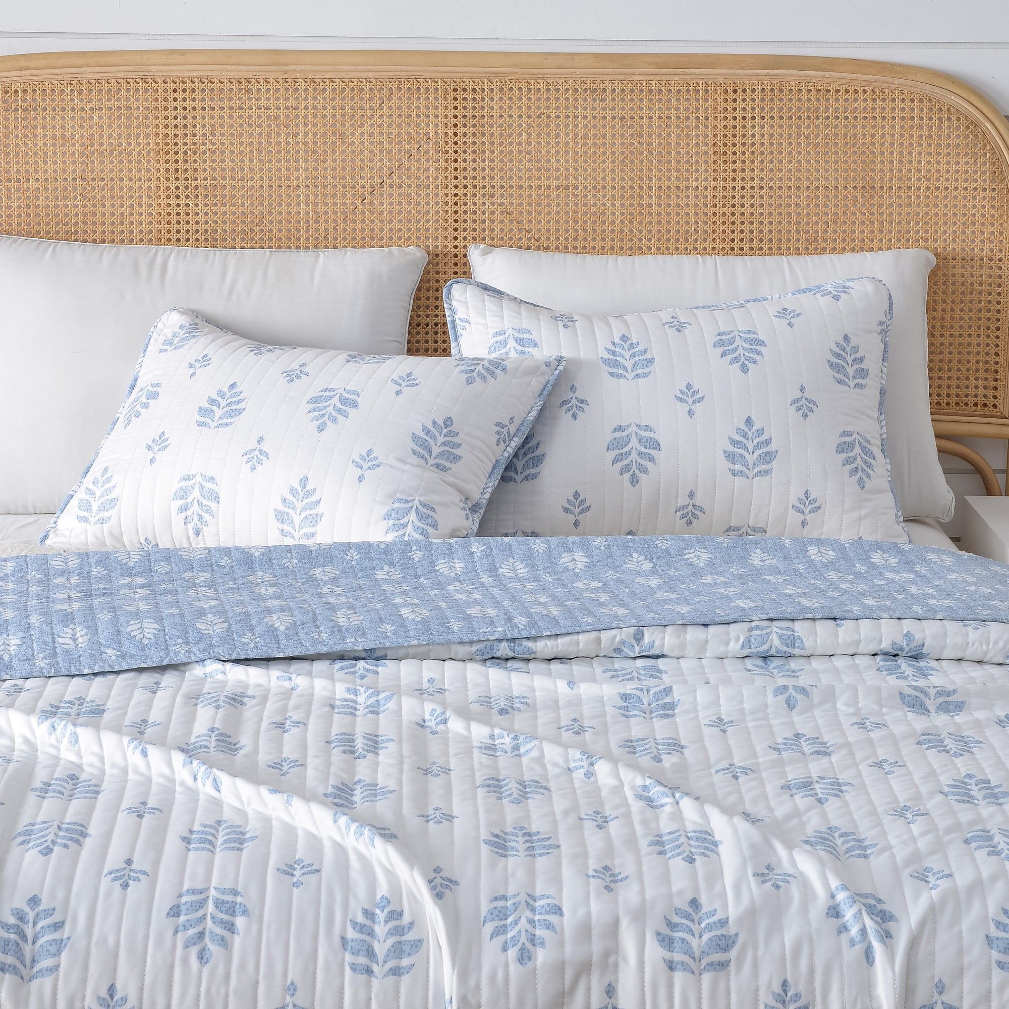 Blue and White Twin Reversible Microfiber Quilt Set