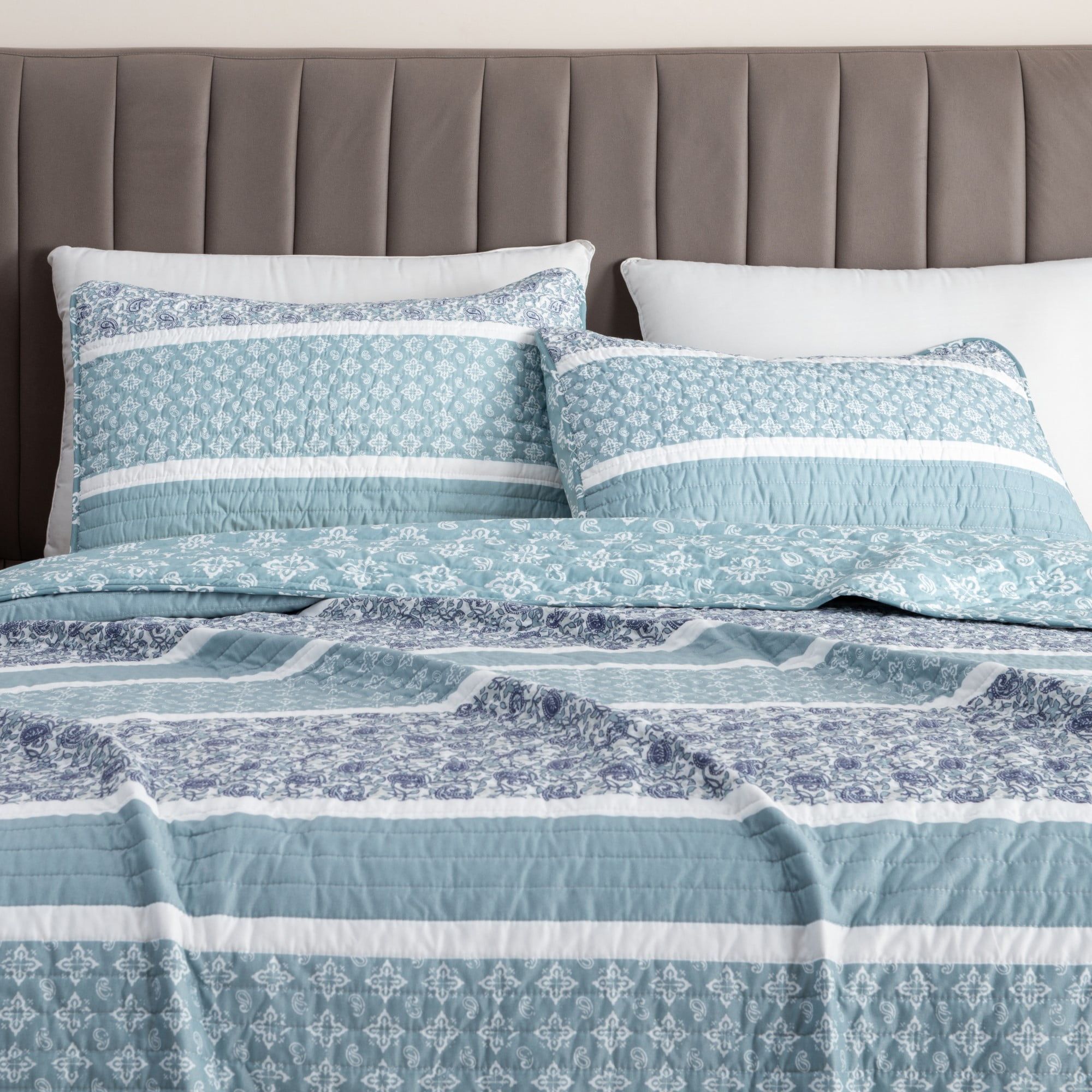 Twin Blue Microfiber Reversible Quilt Set with Shams