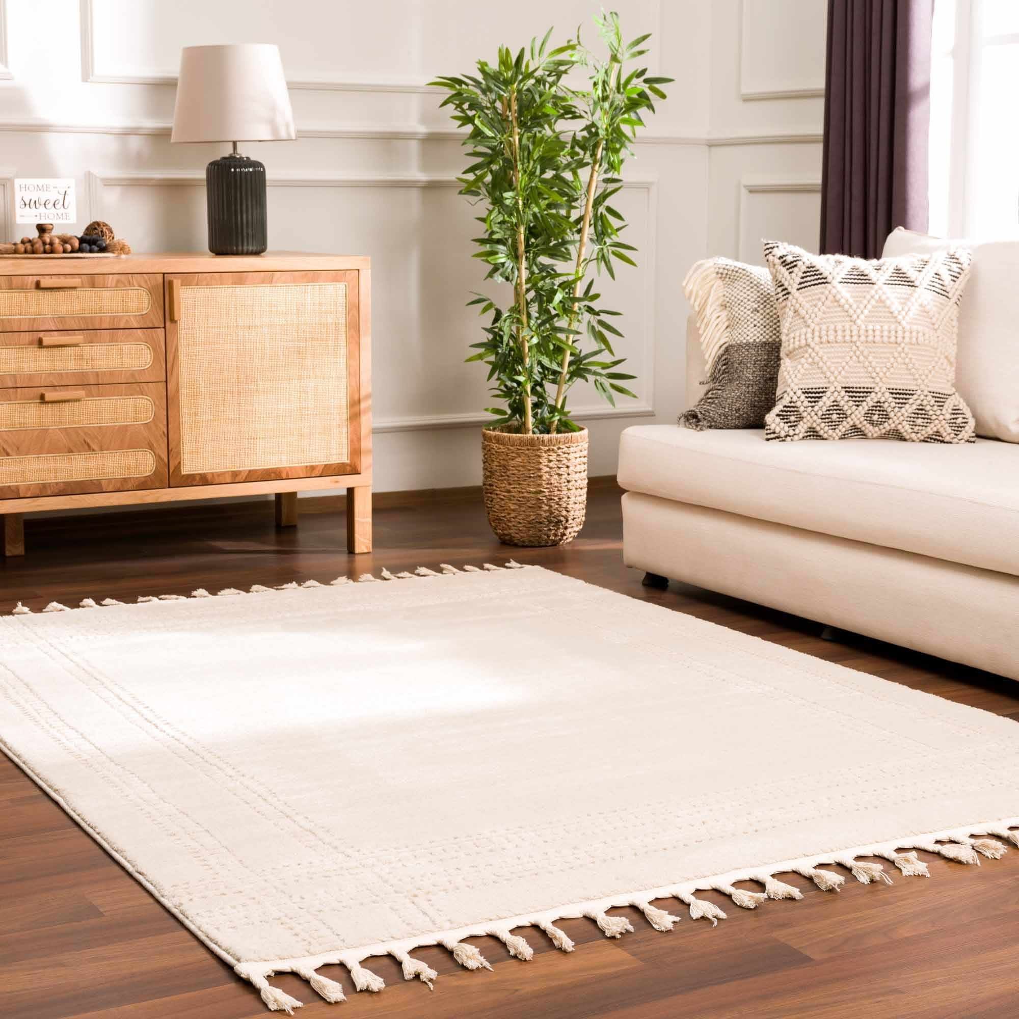 Ryuu Ivory High Pile Shag Area Rug 5'3" x 7'