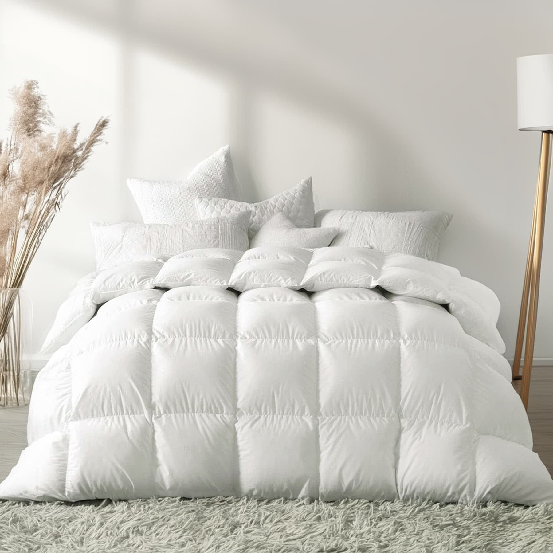 Full Size White Cotton Down Comforter with 850 Loft