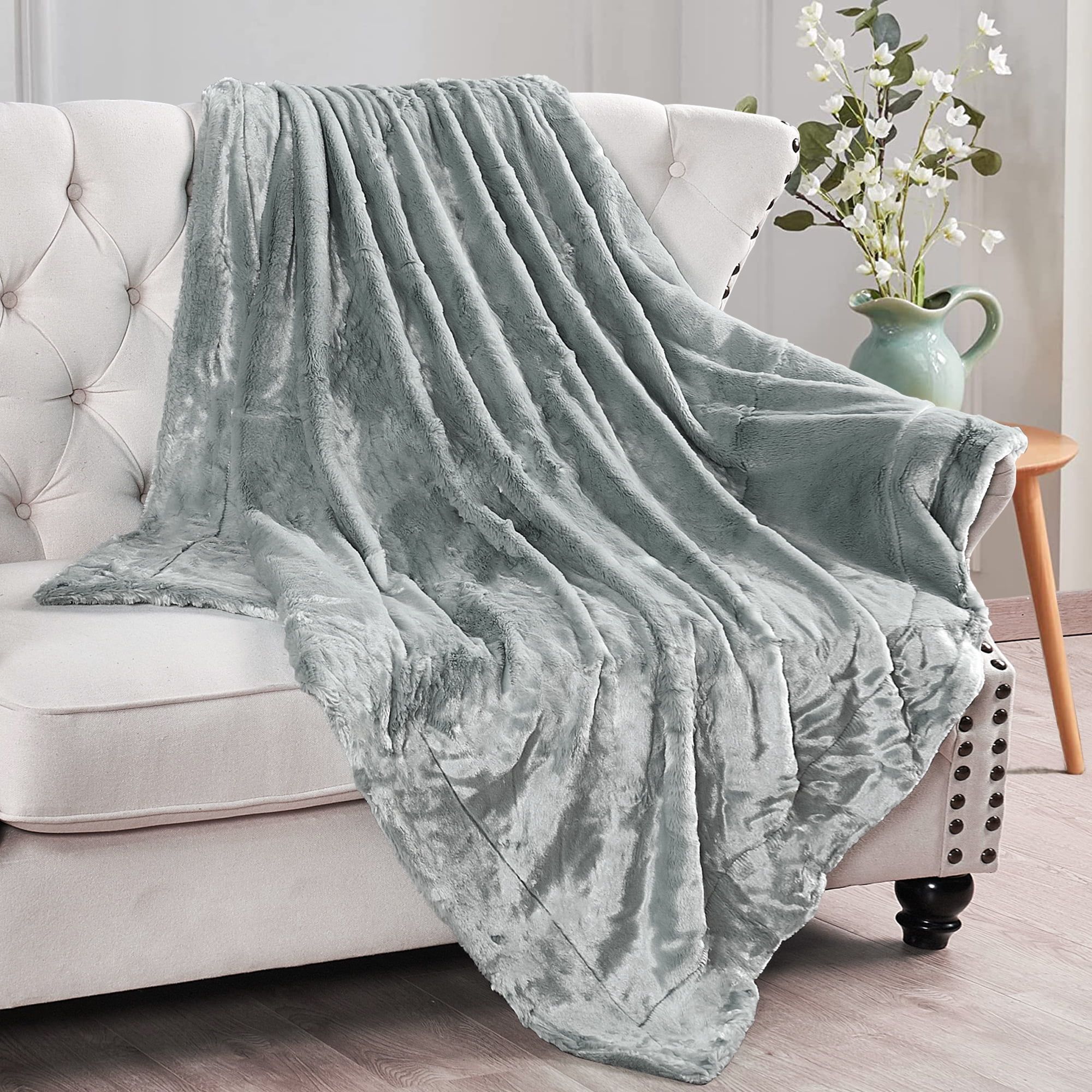 Luxurious String Grey Sherpa Faux Fur Throw 60" x 80"