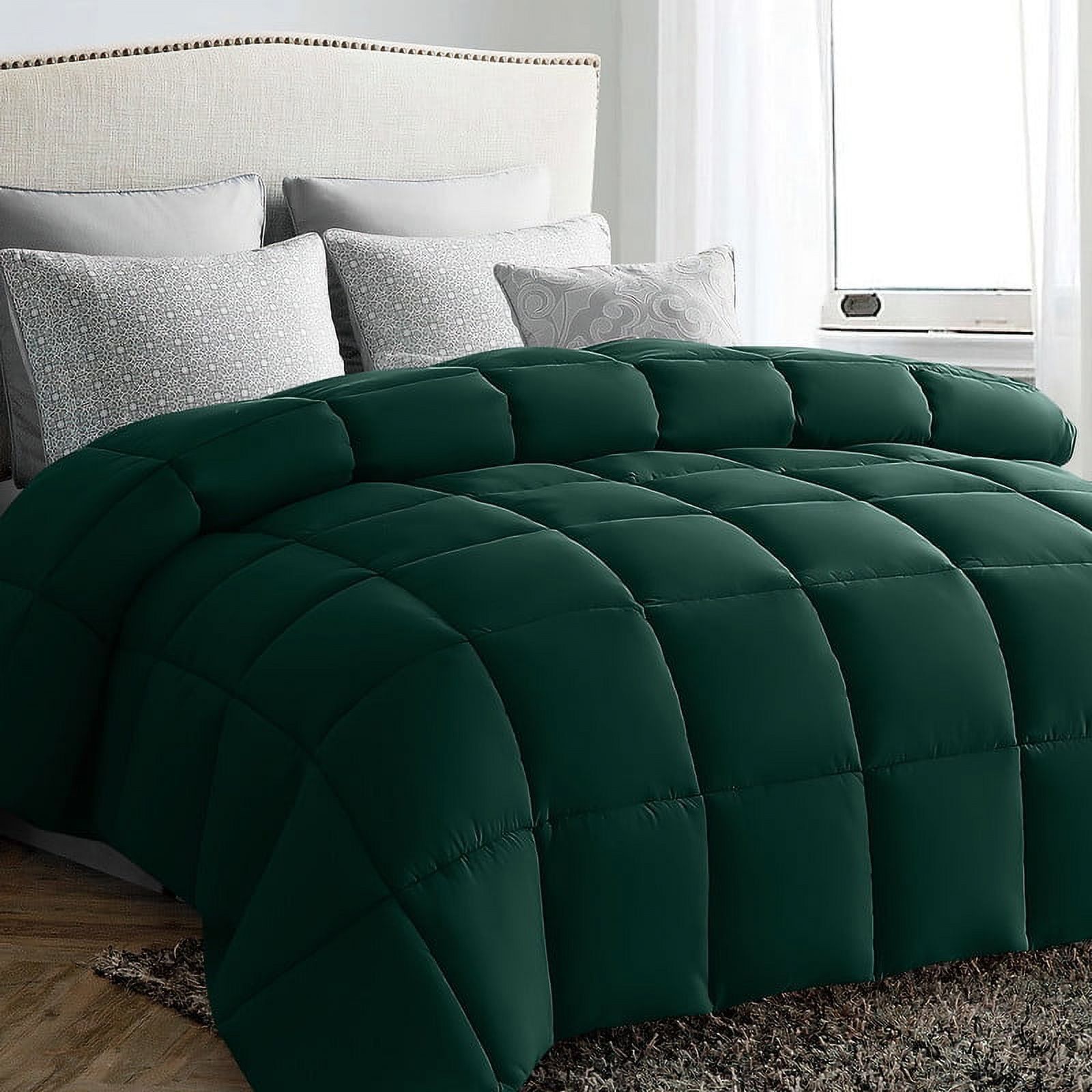 Queen Green Microfiber All-Season Comforter