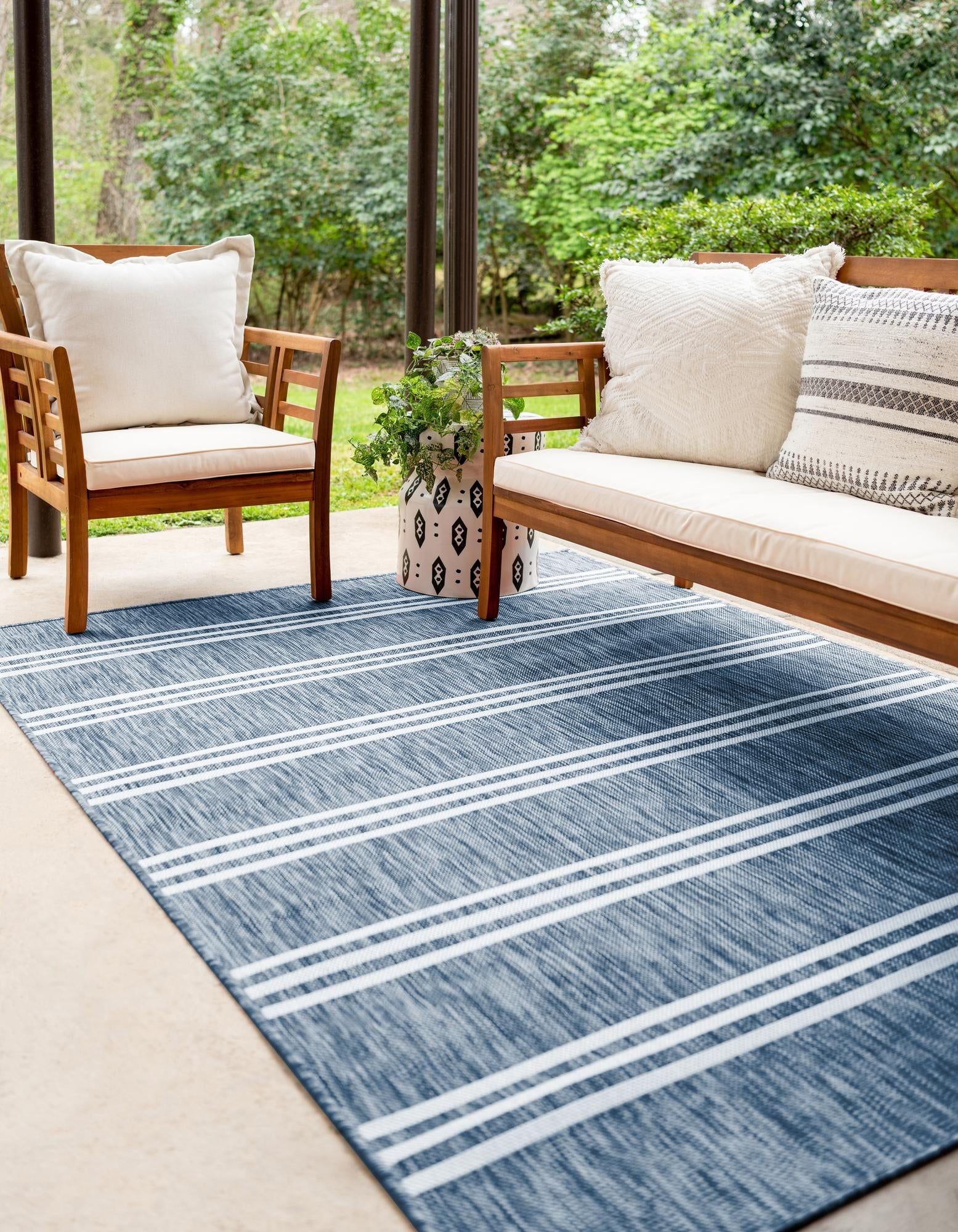 Coastal Charm Blue Stripe Synthetic 3'3" x 5'3" Outdoor Rug