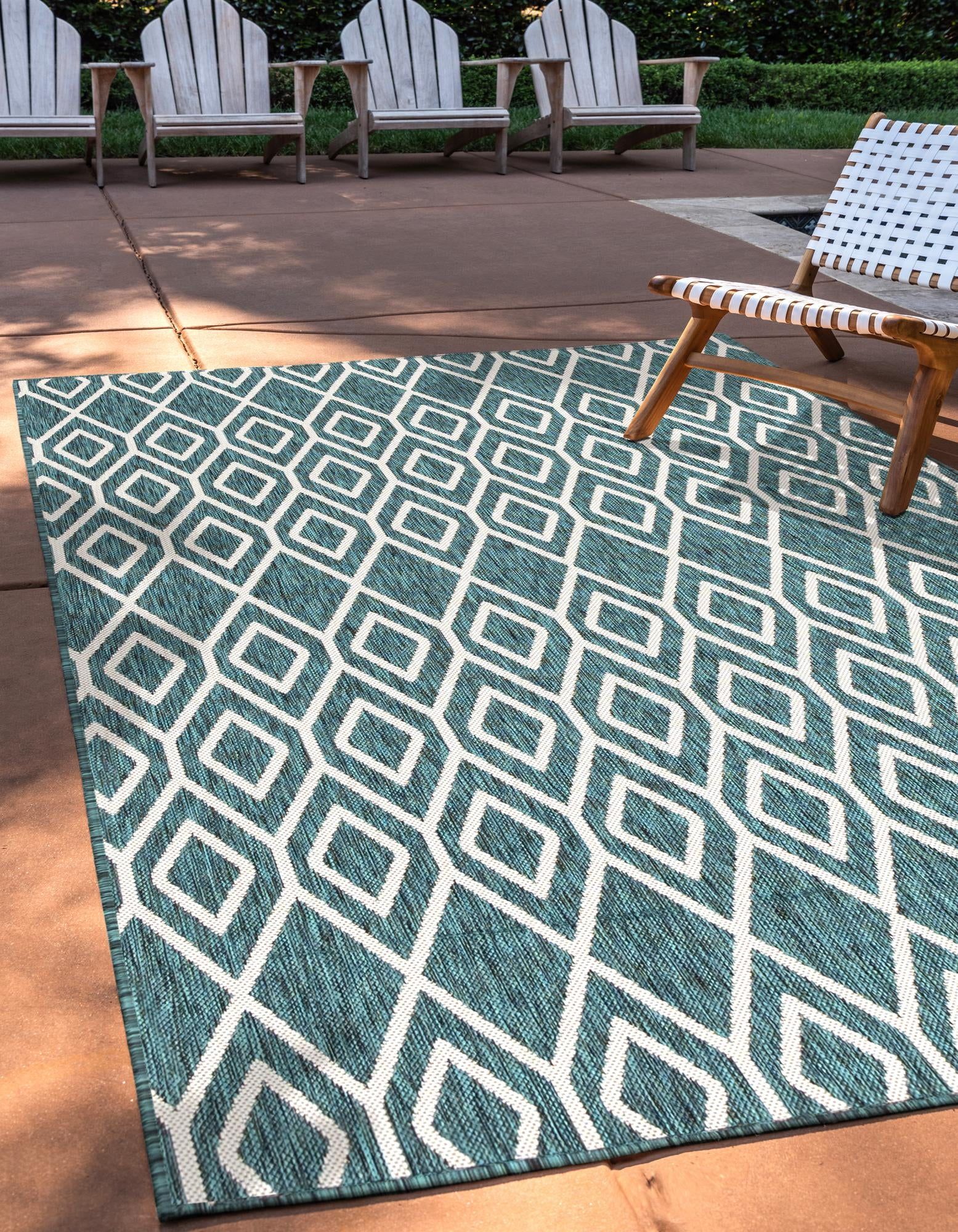 Teal Geometric 8' x 10' Outdoor Stain-Resistant Rug