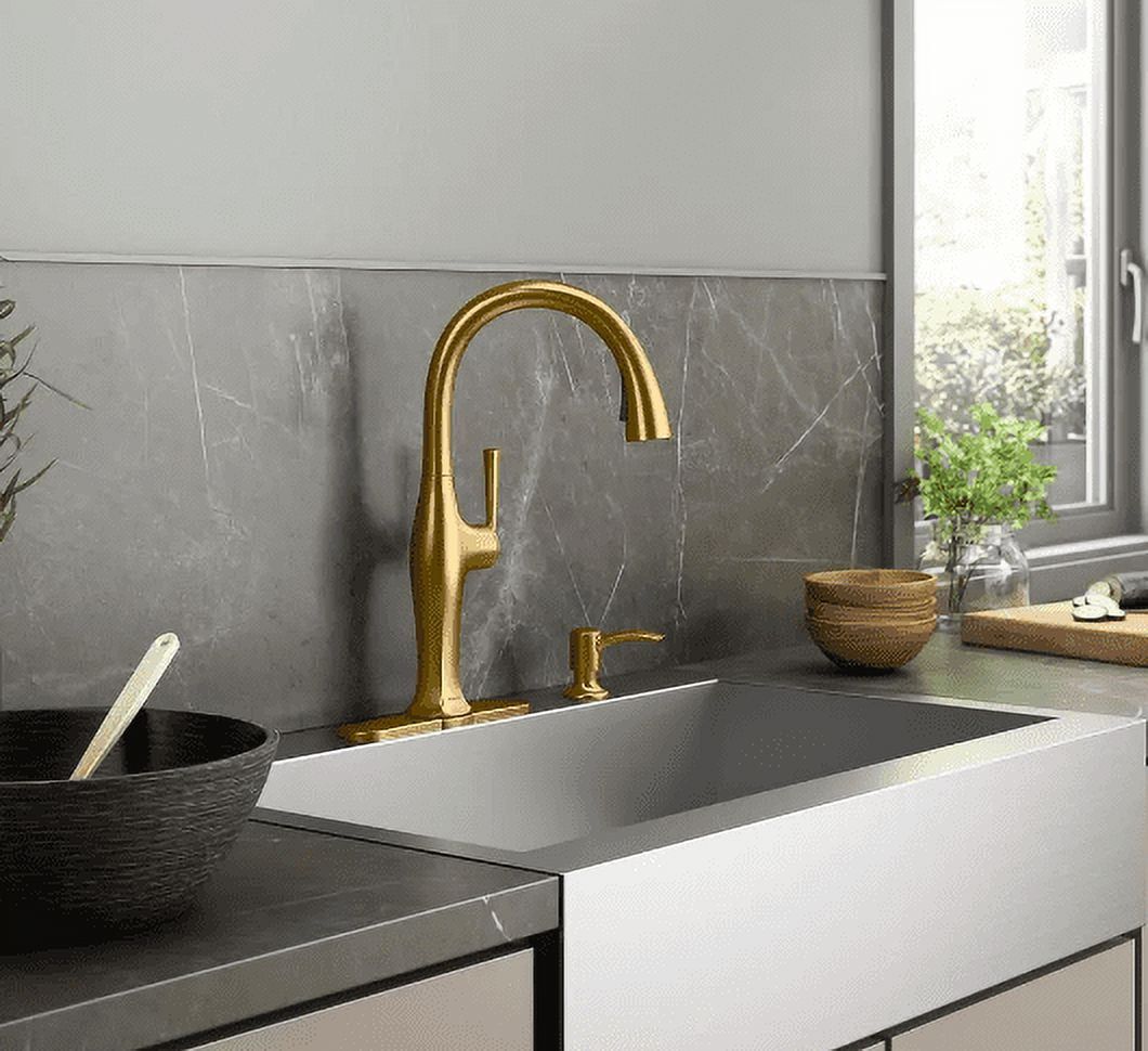 Vibrant Brushed Brass Single-Handle Pull Down Kitchen Faucet