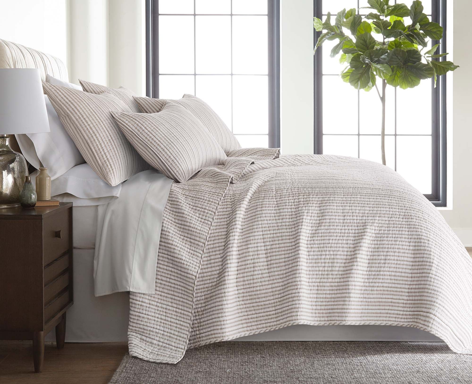 Taupe and White Cotton Twin Reversible Quilt Set