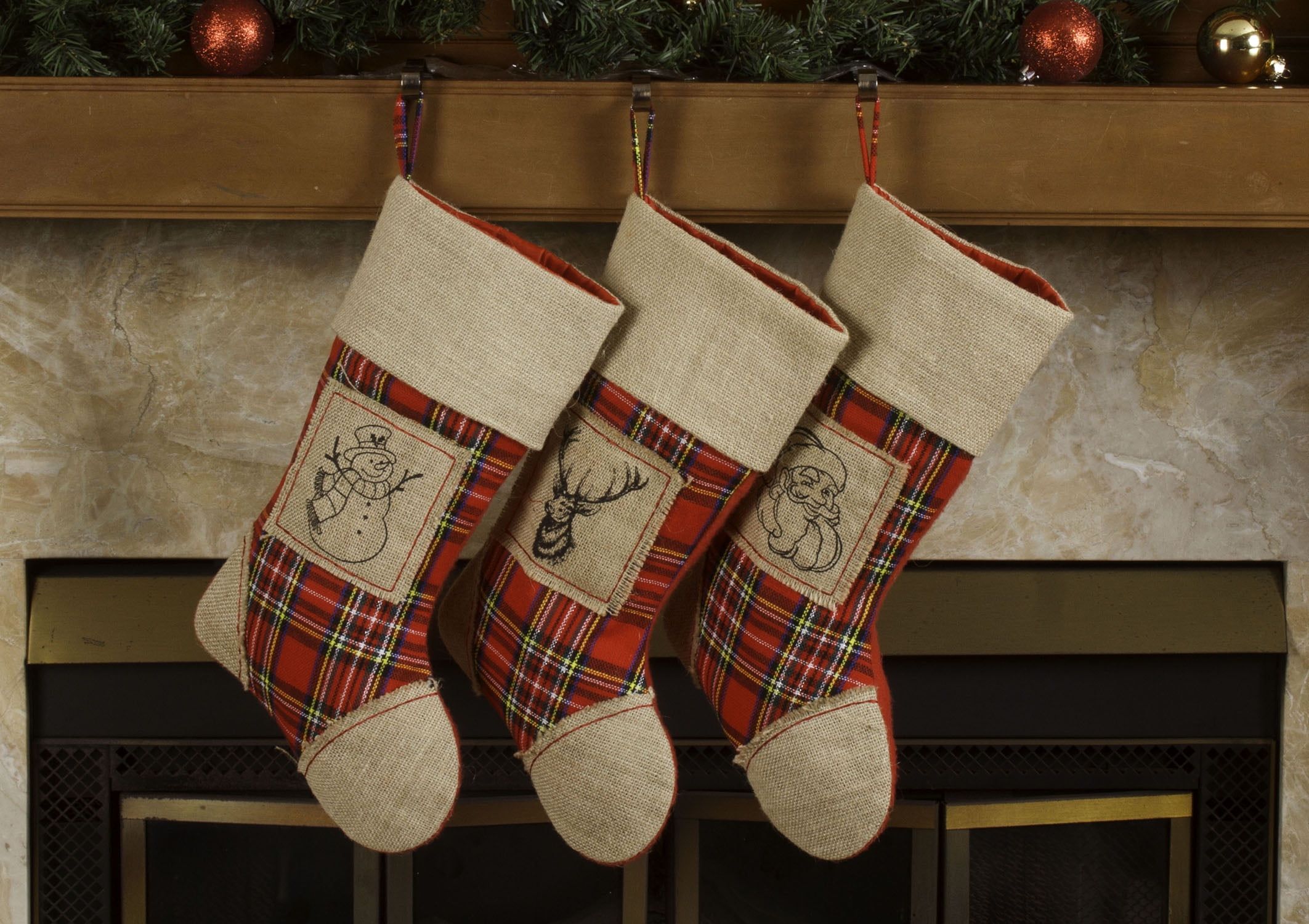 18" Red Plaid Burlap Christmas Stocking Set