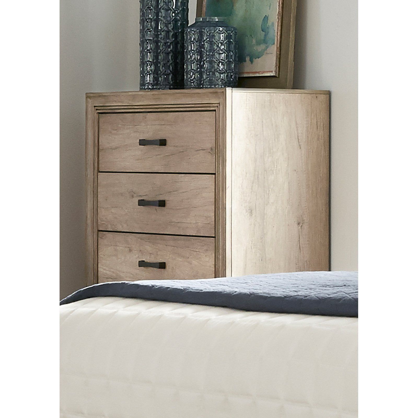 Transitional Sun Valley 5-Drawer Chest in Sandstone Brown