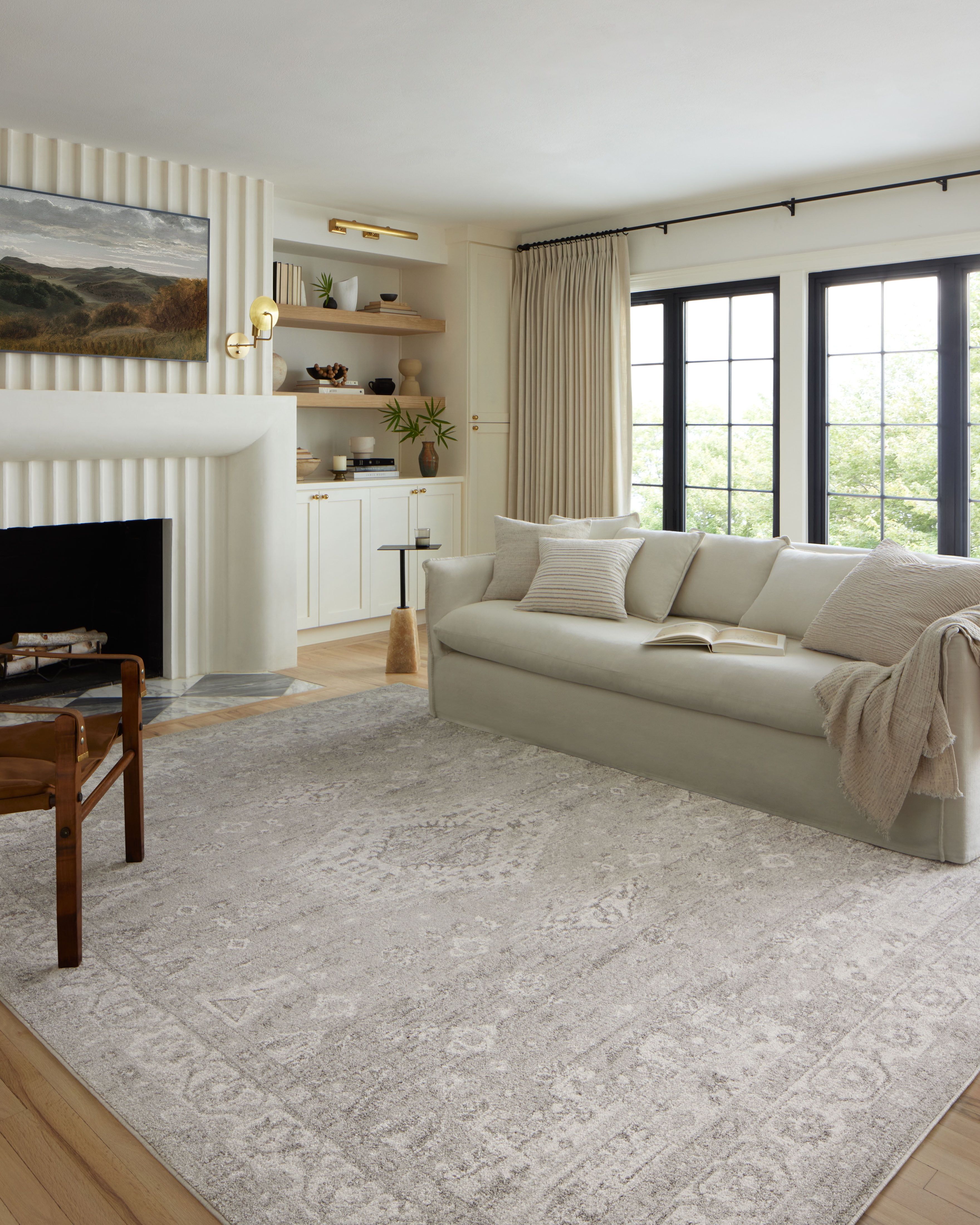 Odette Silver and Ivory Synthetic 2'-3" x 3'-10" Accent Rug