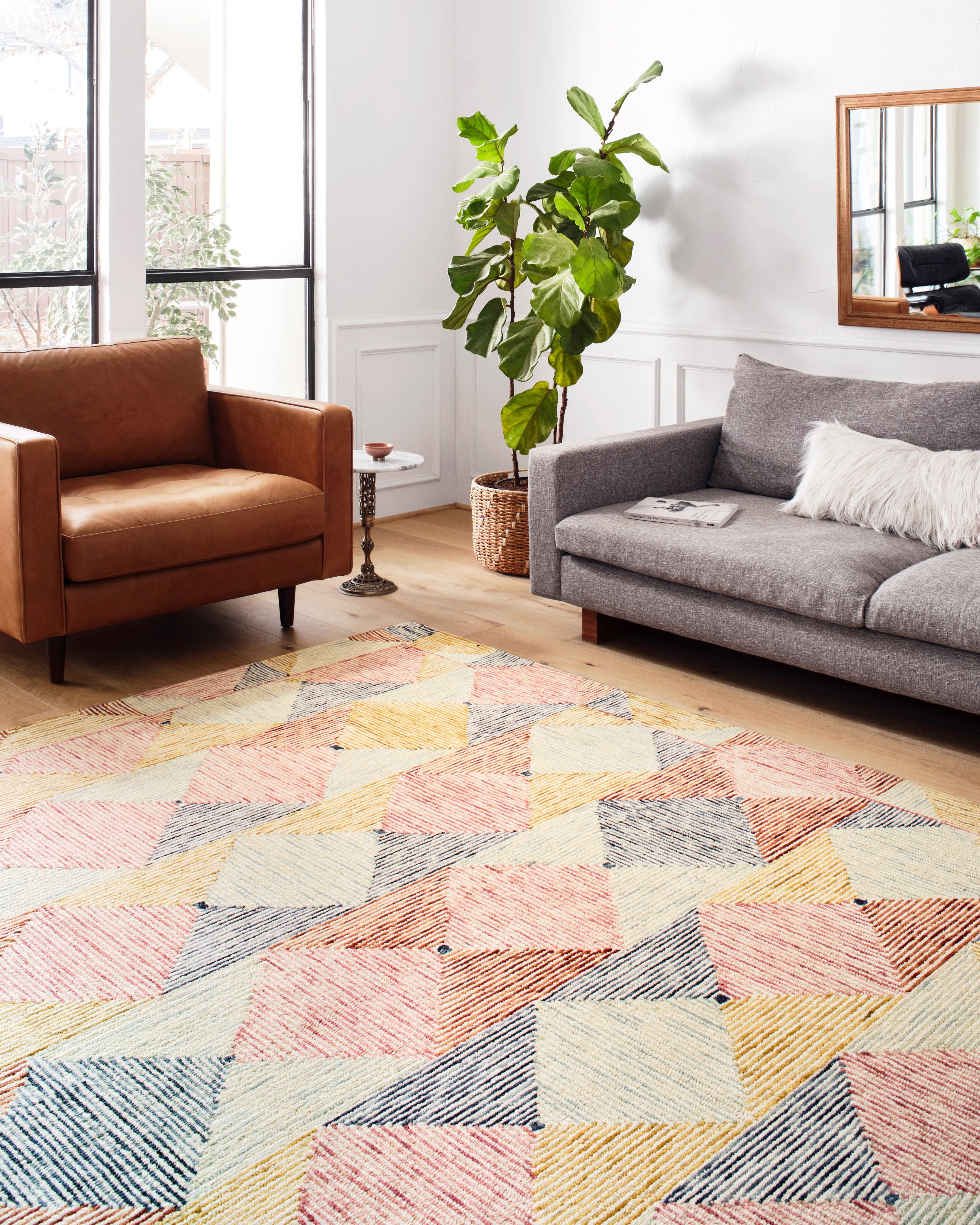 Handmade Ivory Geometric Wool Area Rug 2' x 5'