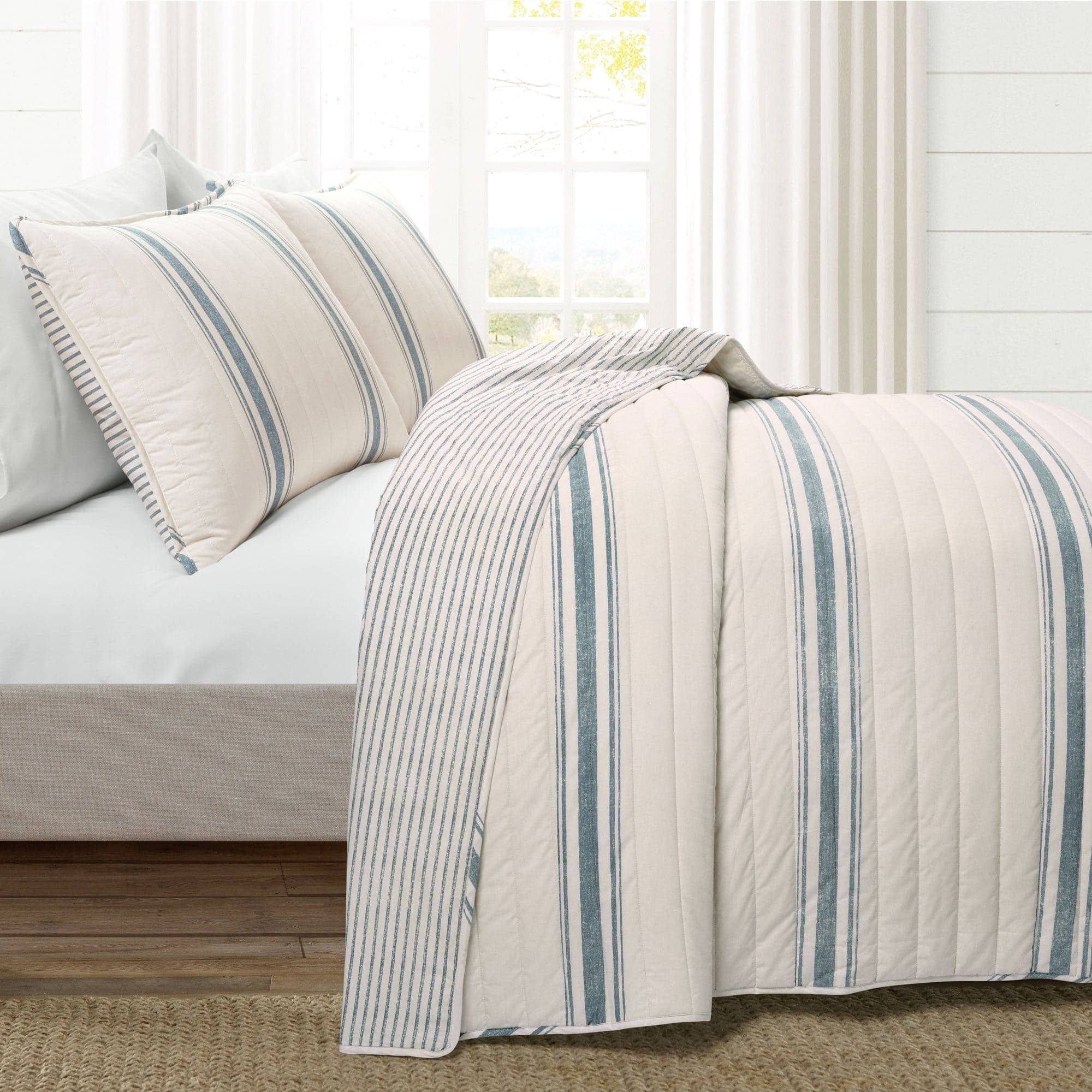 Blue and Cream Cotton Reversible King Quilt Set