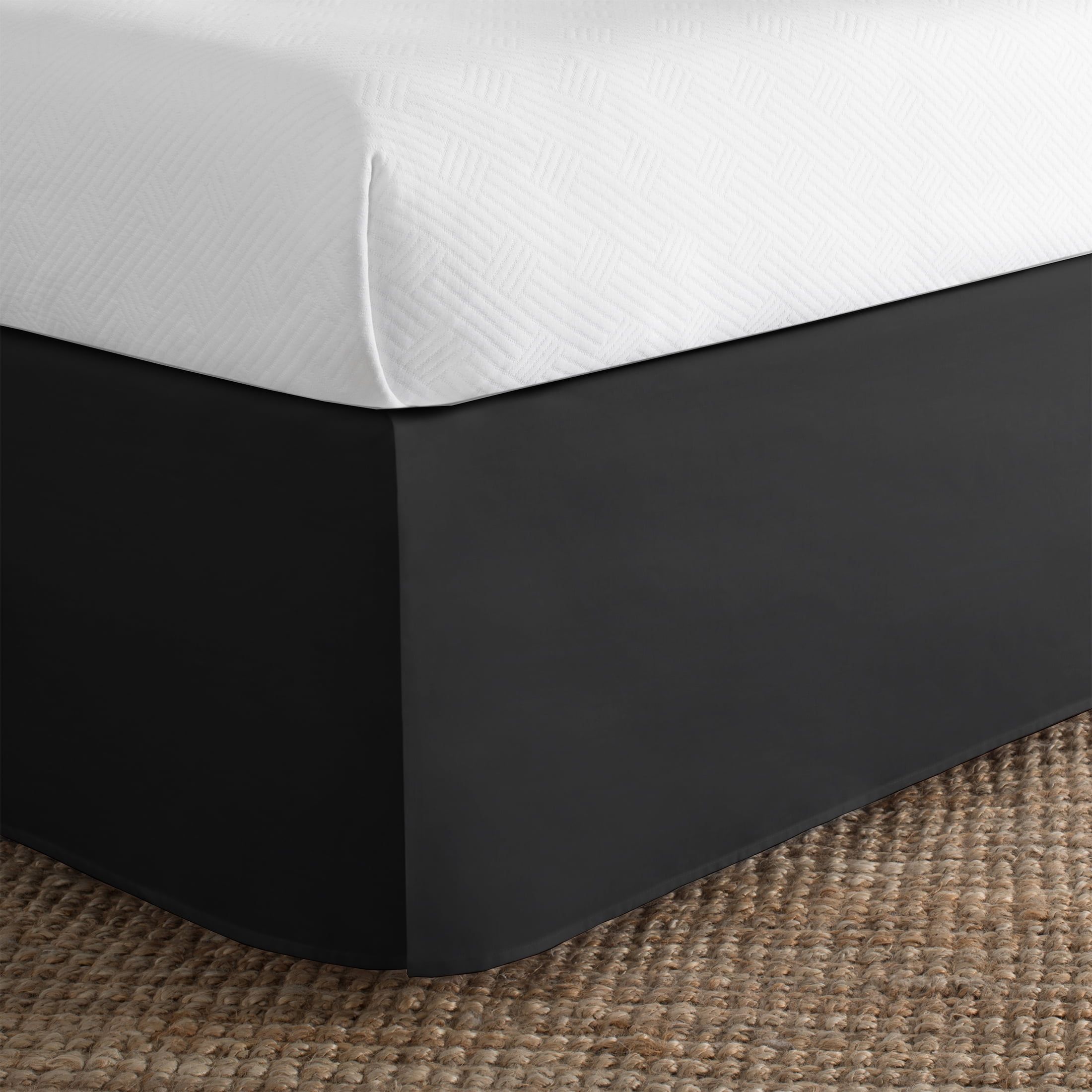 Full Black Polyester Tailored Bed Skirt with 14 Inch Drop