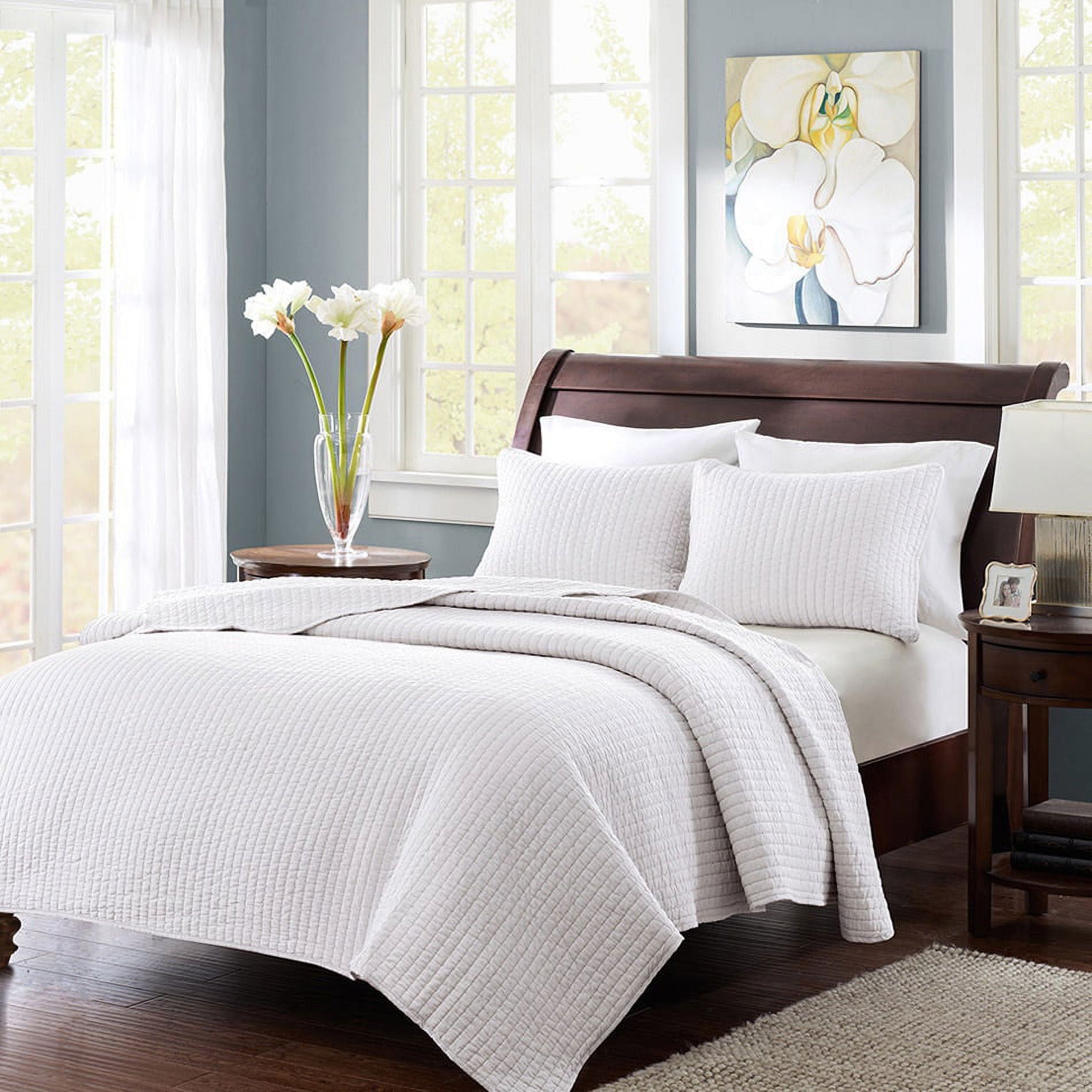 White Twin Reversible Microfiber Quilt Set