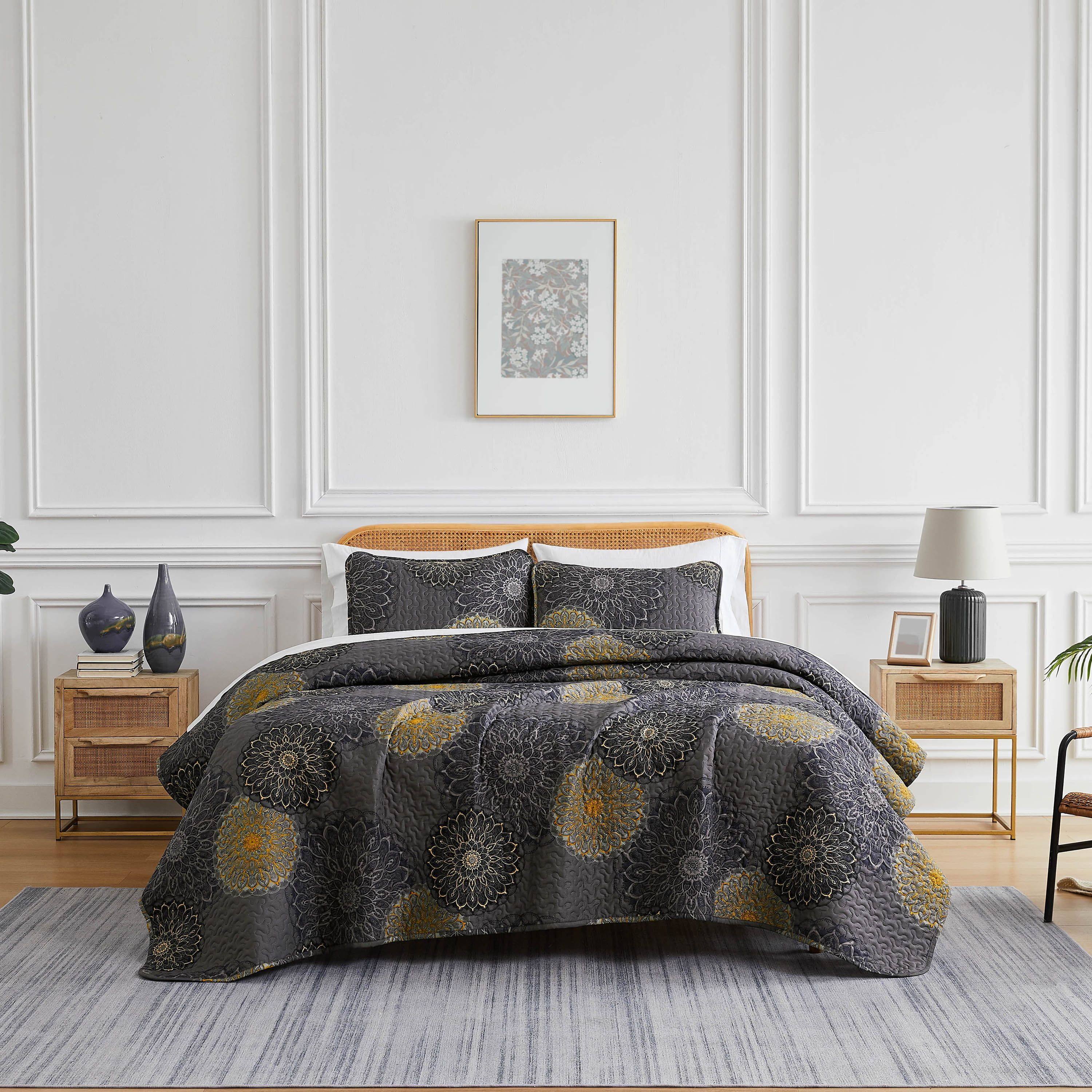 Midnight Floral Black Microfiber Full Quilt Set