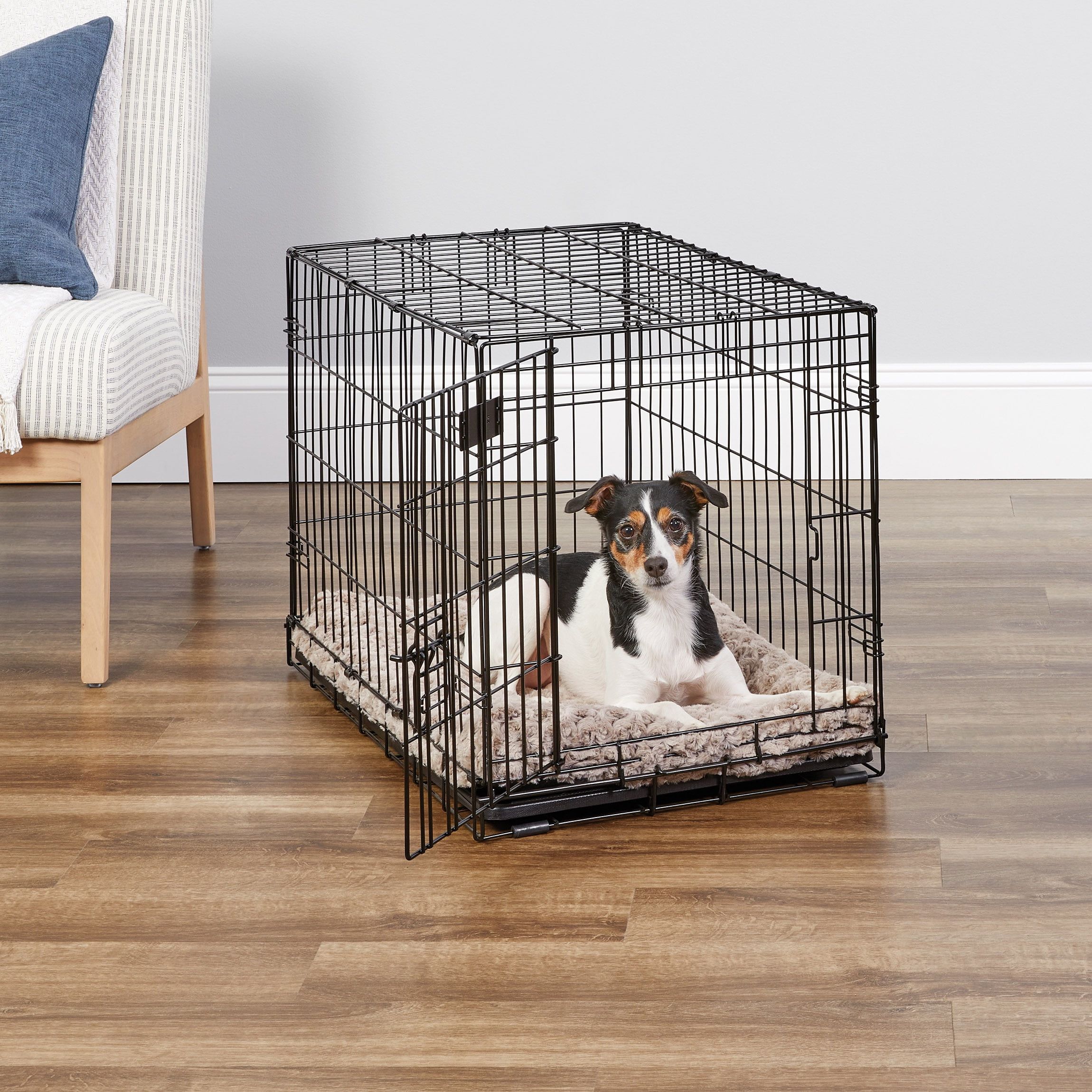 Large Black Metal Single Door Dog Crate with Divider