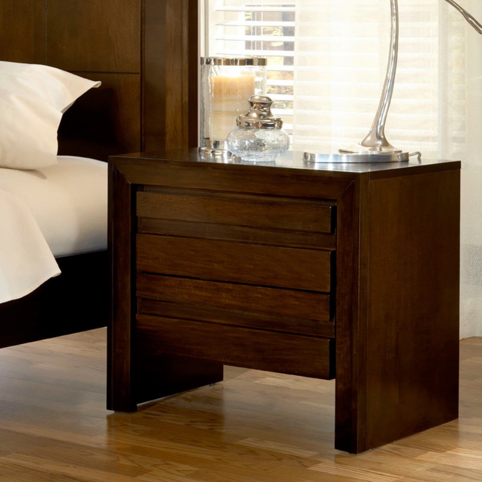 Chocolate Brown Mahogany 3-Drawer Nightstand