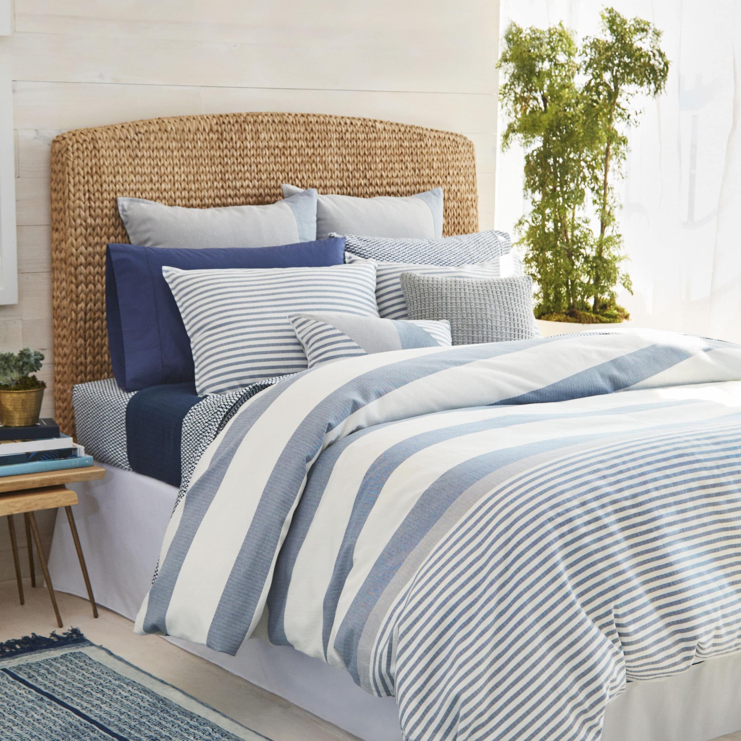 King Size Blue and White Cotton Reversible Comforter Set