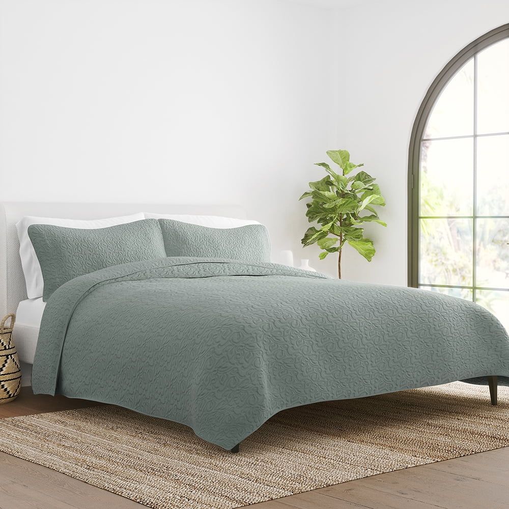 Eucalyptus Twin Reversible Microfiber Quilt Set