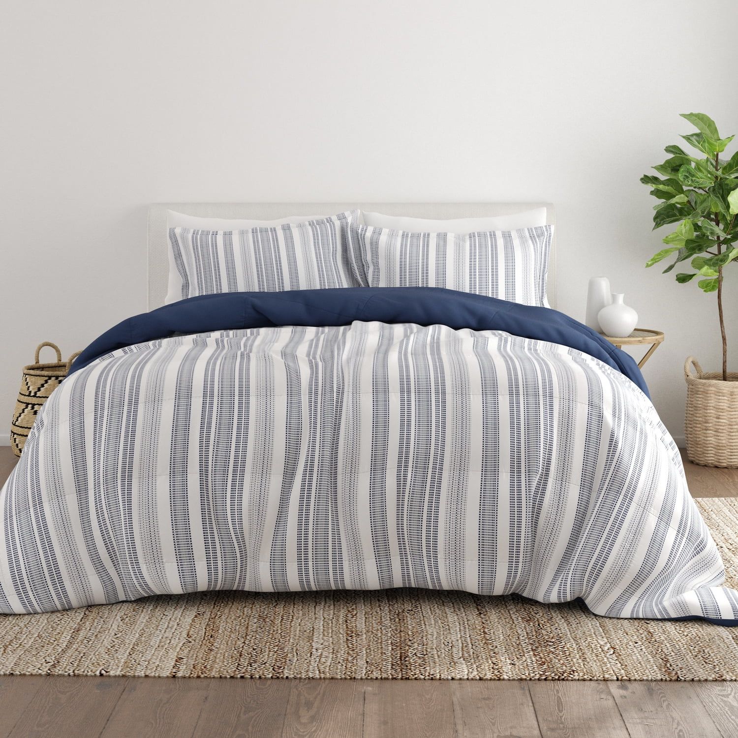 King Navy and White Reversible Down Alternative Comforter Set